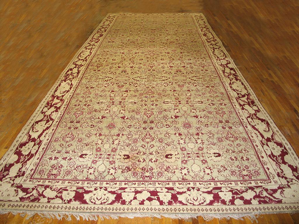 Indiano Tappeto indiano Agra del XIX secolo ( 11' x 29' - 335 x 883 ) in vendita