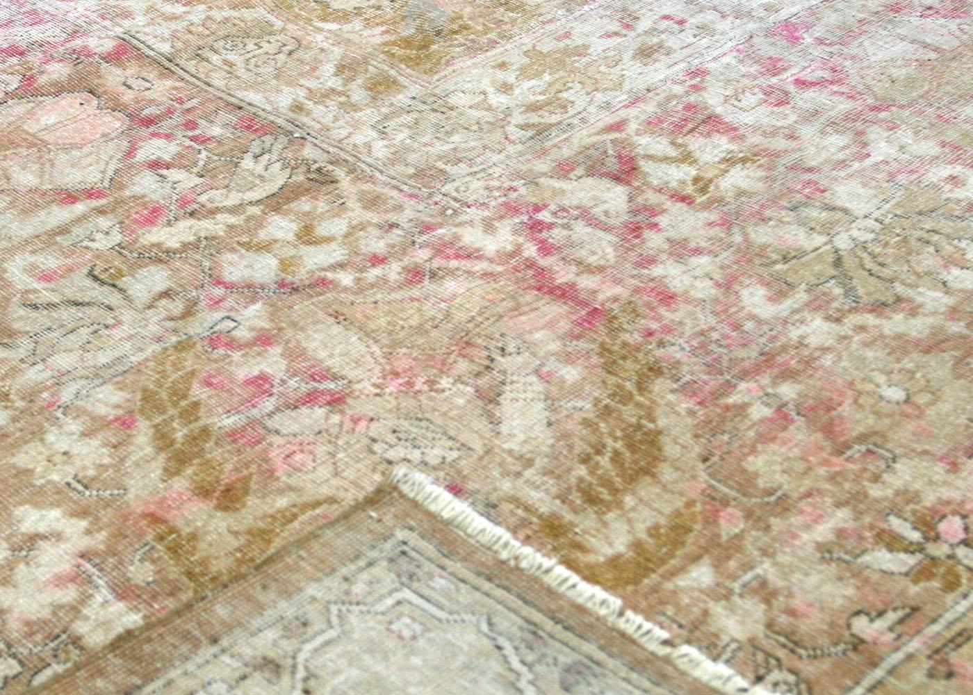 Antique Indian Agra Rug - 13'1