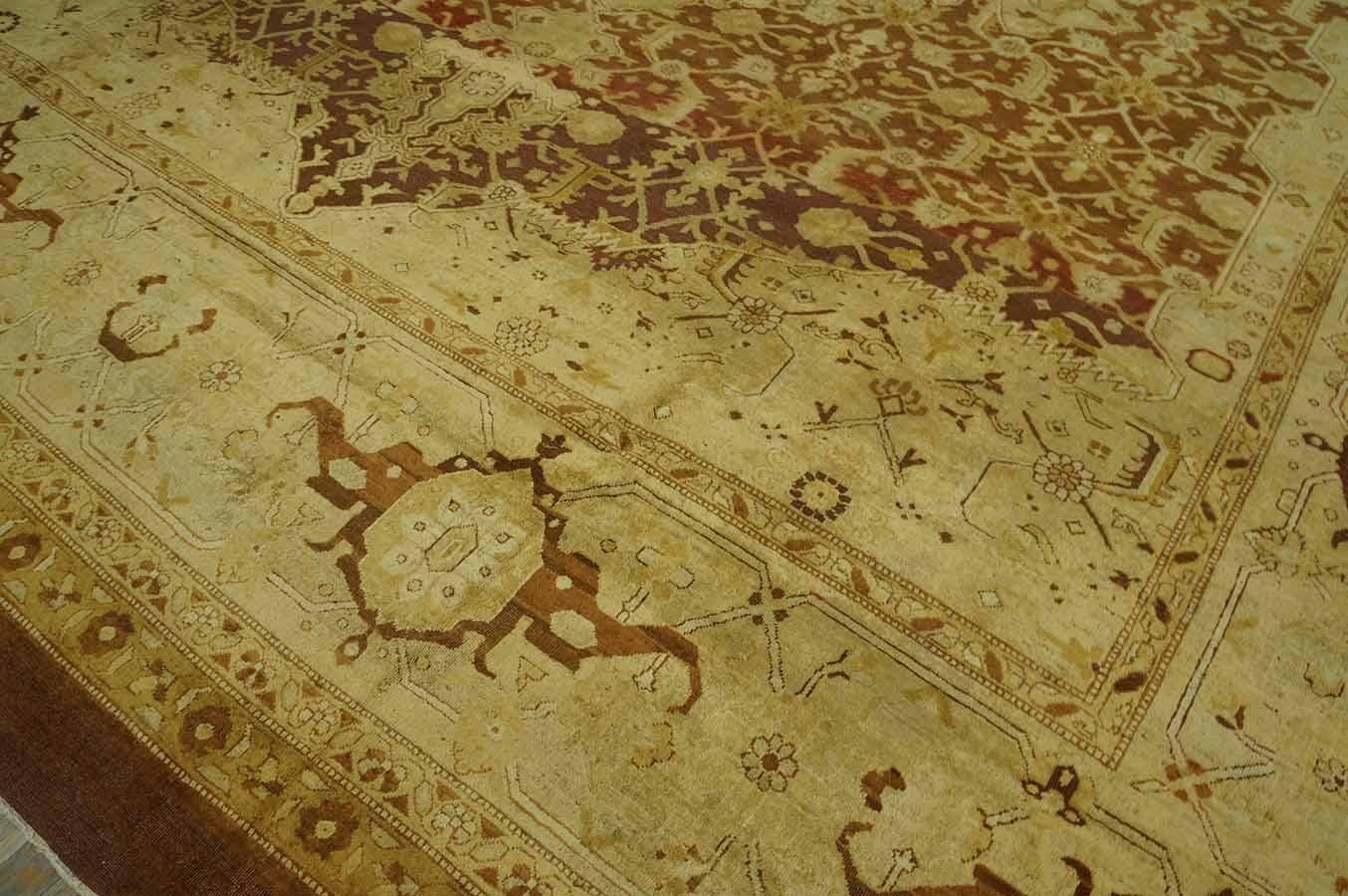 Tappeto Agra indiano dei primi del Novecento ( 14' X 14' - 427 x 427 ) in vendita 3