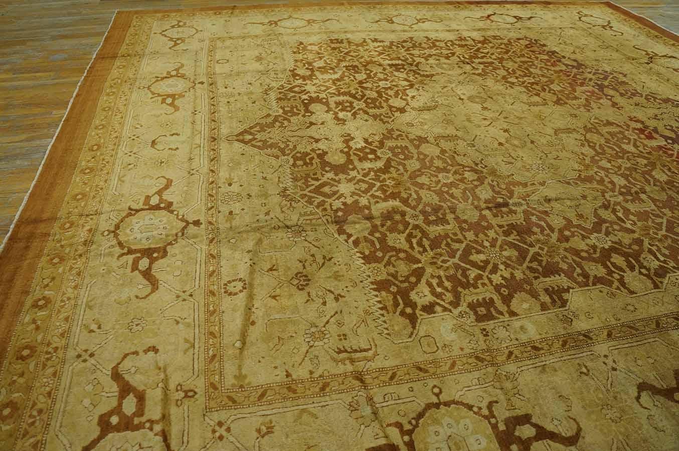 Early 20th Century N. Indian Agra Carpet ( 14' X 14' - 427 x 427 ) For Sale 9