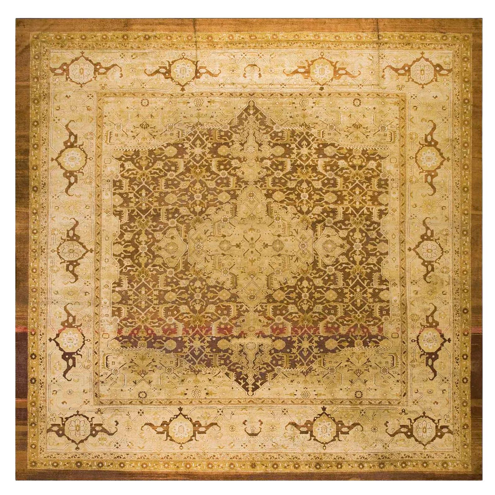 Early 20th Century N. Indian Agra Carpet ( 14' X 14' - 427 x 427 ) For Sale