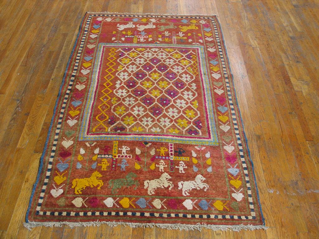 Antiker indischer Agra-Teppich, Maße: 4'2