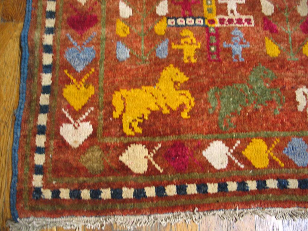 Antiker indischer Agra-Teppich im Zustand „Gut“ im Angebot in New York, NY