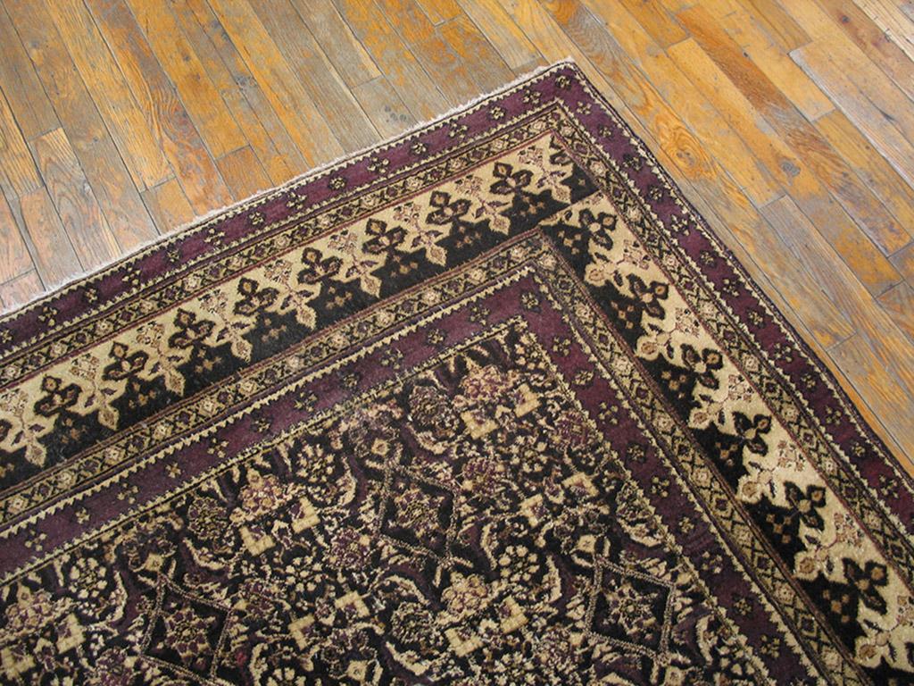 Antique Indian Agra rug. Size: 9'0