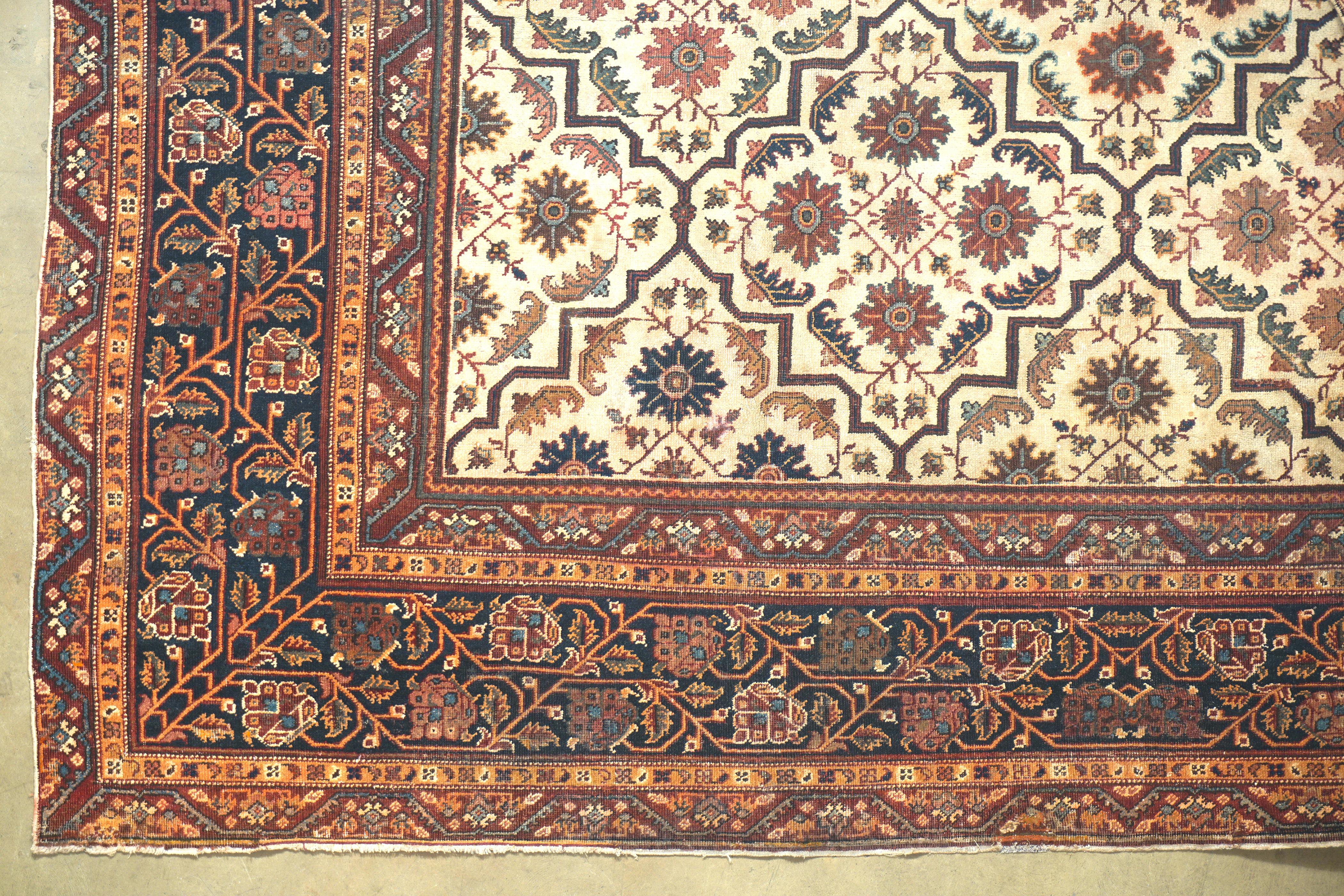 Antique Indian Agra Rug, circa 1890 In Excellent Condition For Sale In Laguna Hills, CA
