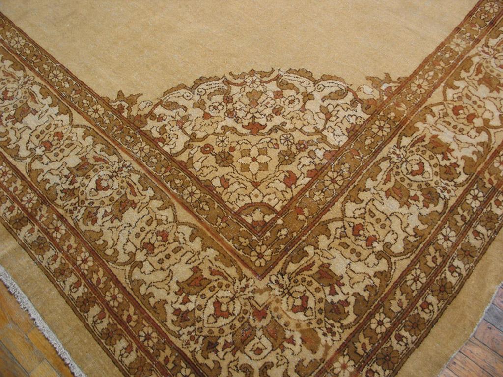 Hand-Knotted Early 20th Century N. Indian Agra Carpet ( 14'8