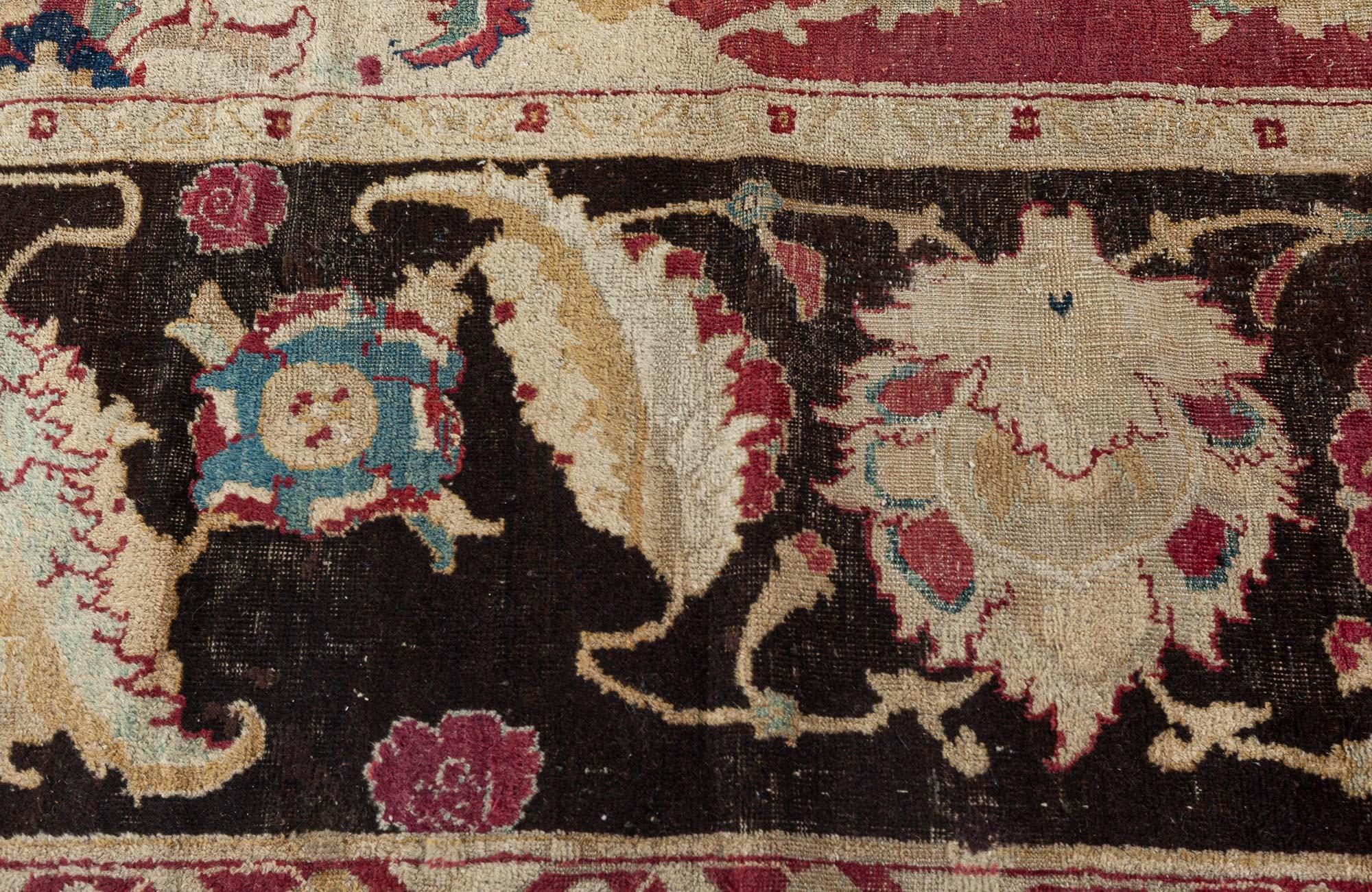Antiker indischer Agra-Teppich (Handgeknüpft) im Angebot