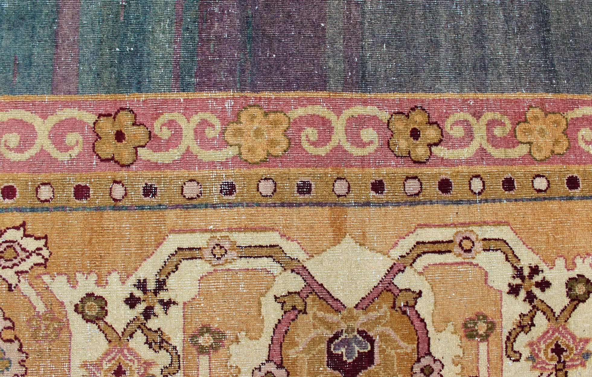 Ancien tapis indien d'Agra Champ bleu enivrant et médaillon en forme de joyau de la couronne en vente 8