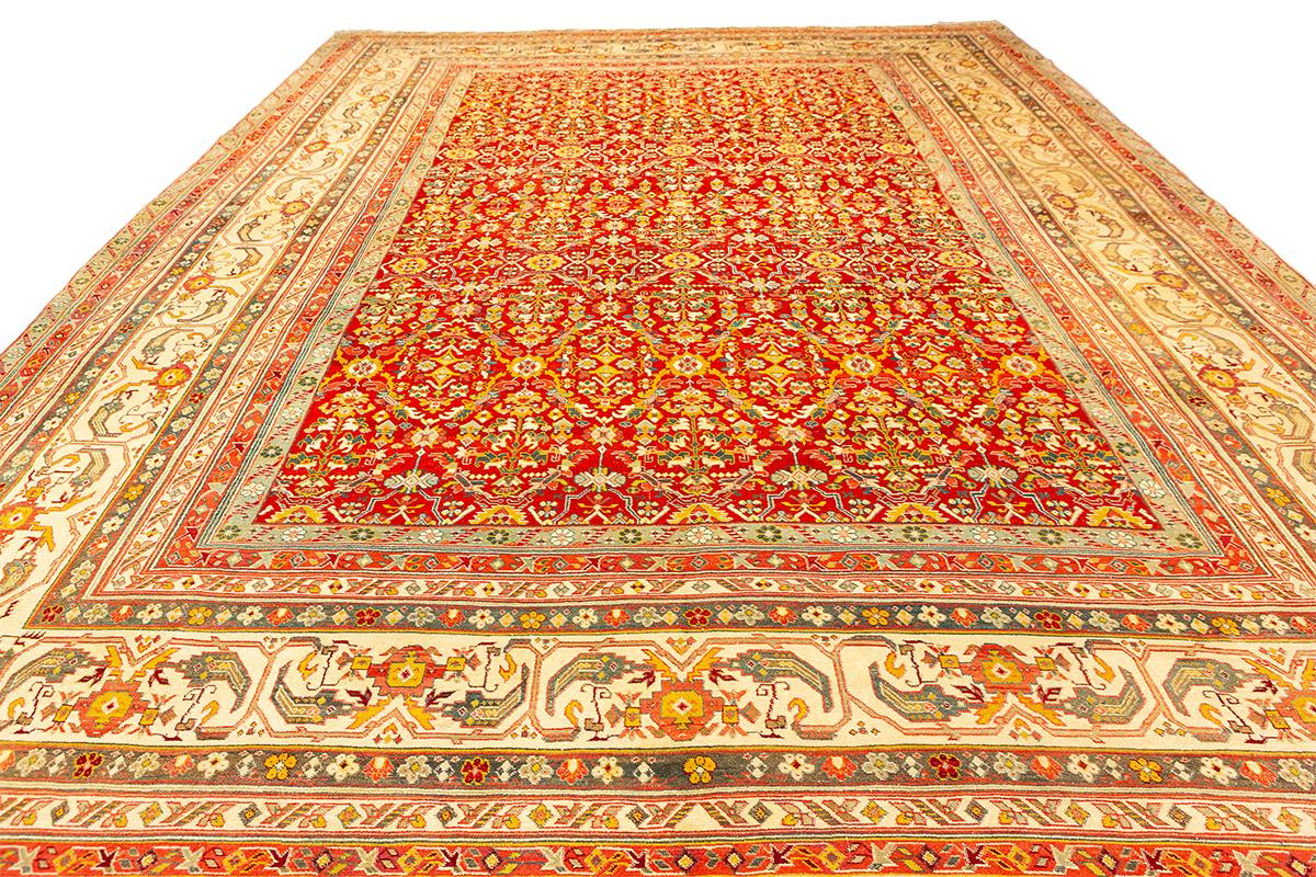Antique Indian Agra Rug Red Field In Good Condition For Sale In Ferrara, IT