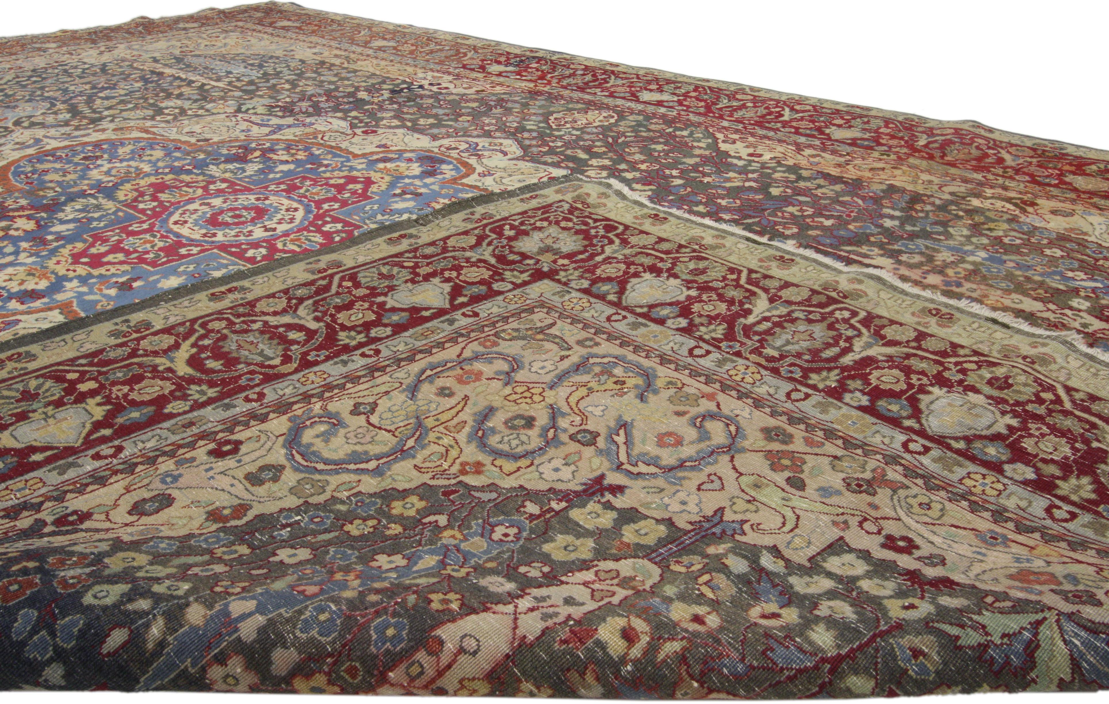 Antique Indian Agra Rug with Cypress Trees In Good Condition For Sale In Dallas, TX
