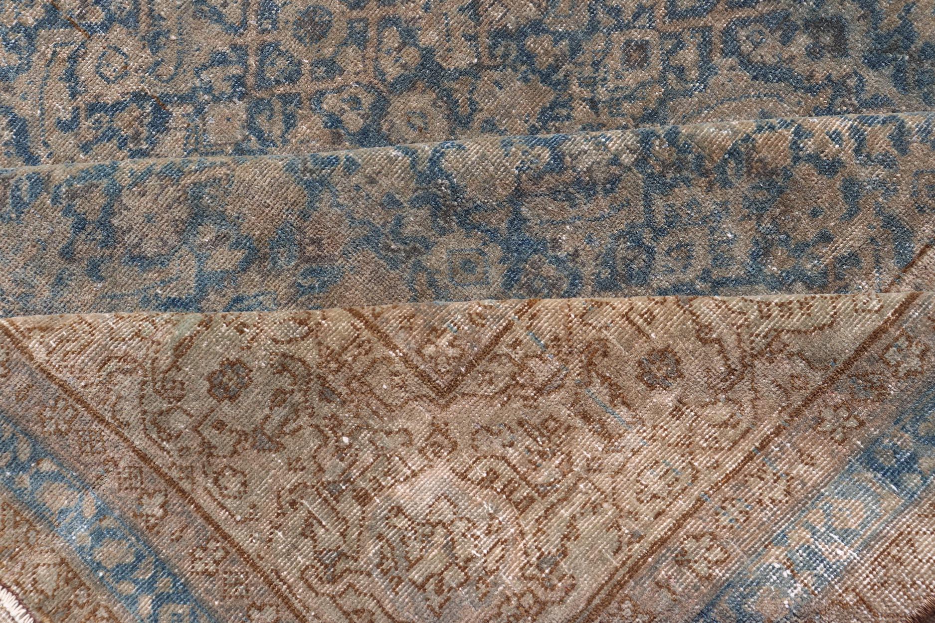 Antico tappeto indiano Agra con intricati disegni floreali in blu 6'9 x 14'0 in vendita 3