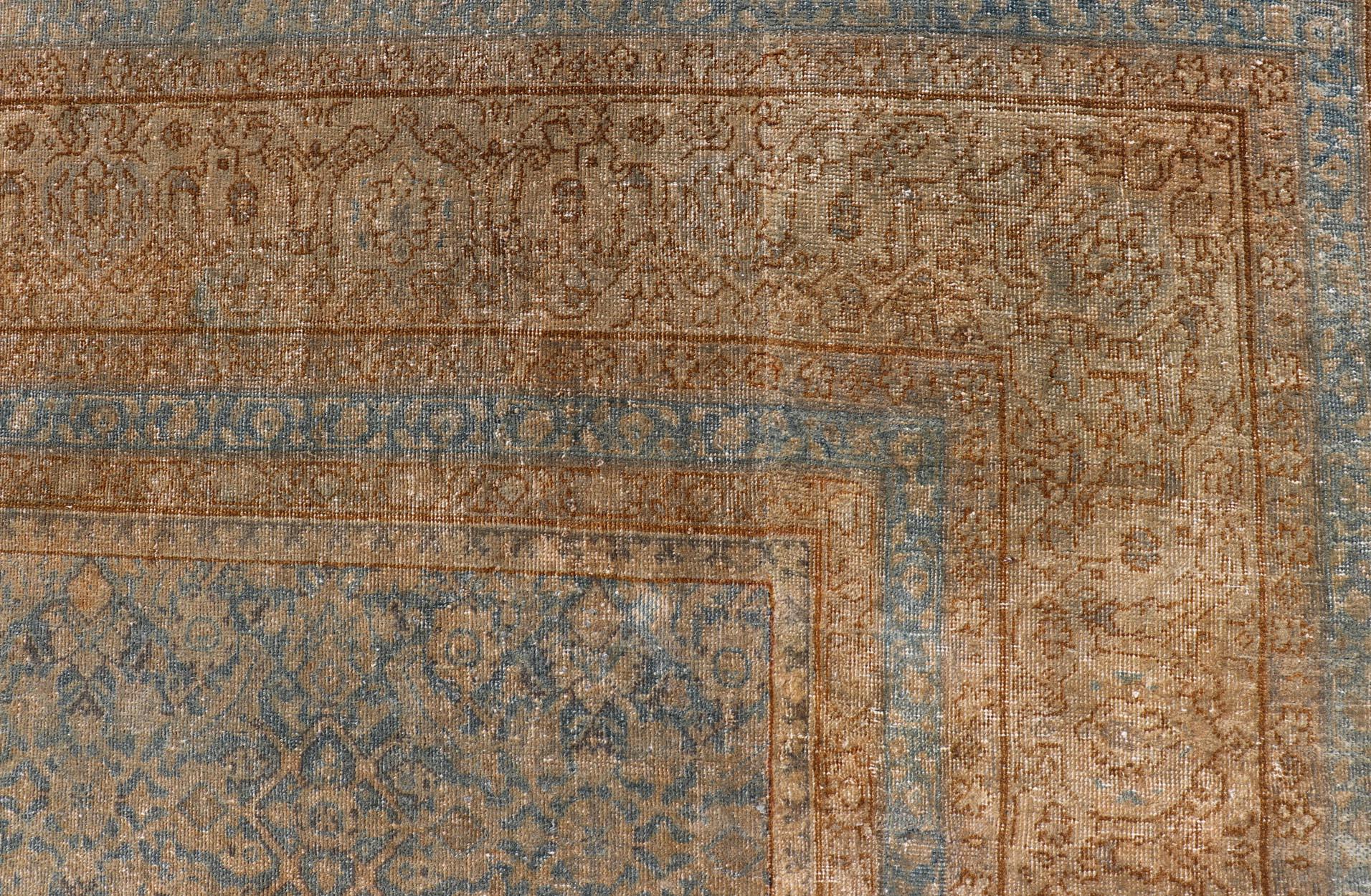 Indiano Antico tappeto indiano Agra con intricati disegni floreali in blu 6'9 x 14'0 in vendita