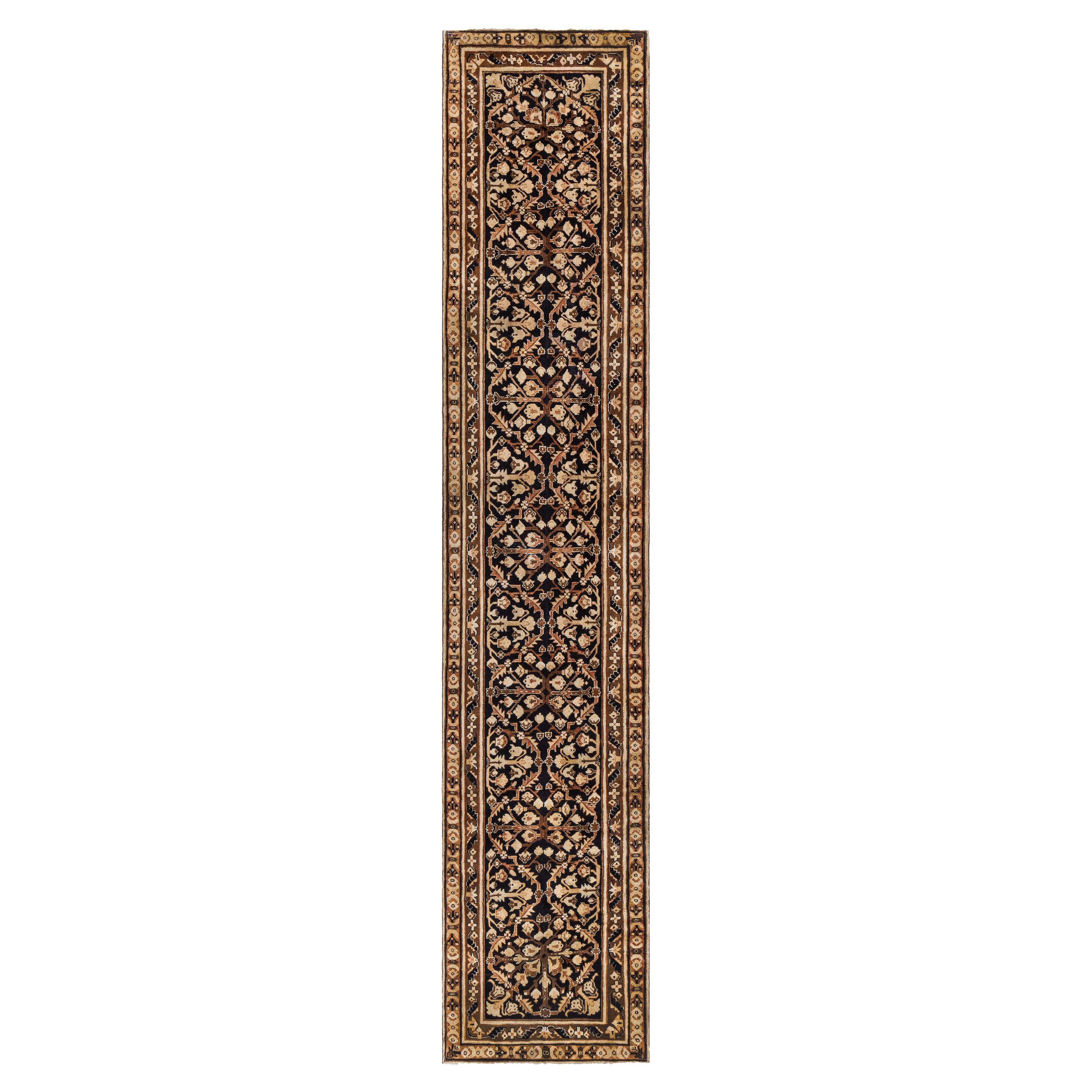 Antiker indischer Agra Läufer (Fragment) Doris Leslie Blau im Angebot