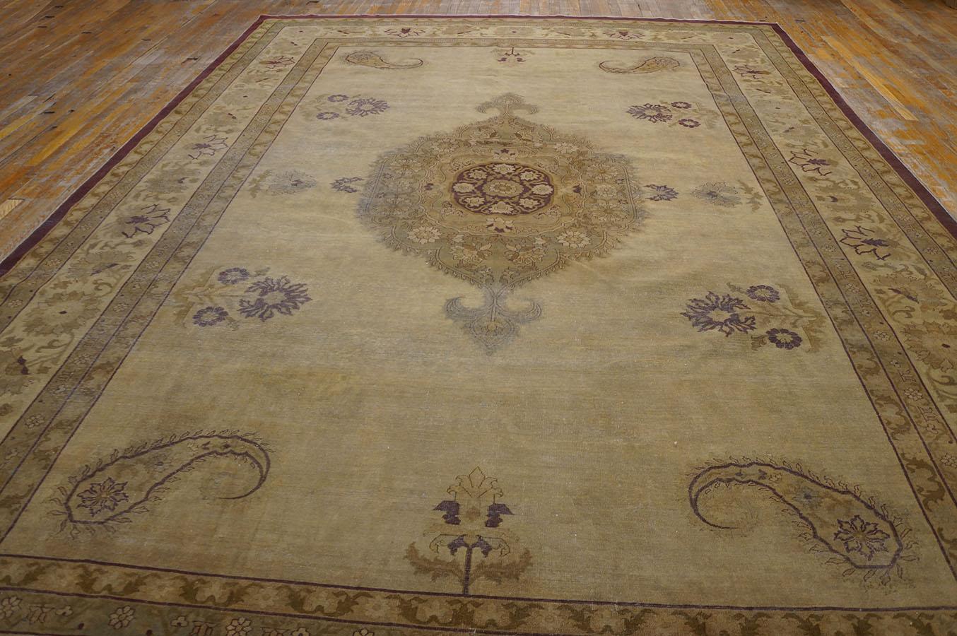 Early 20th Century N. Indian Amritsar Carpet ( 9'6'' x 13'8'' - 290 x 417 ) For Sale 6