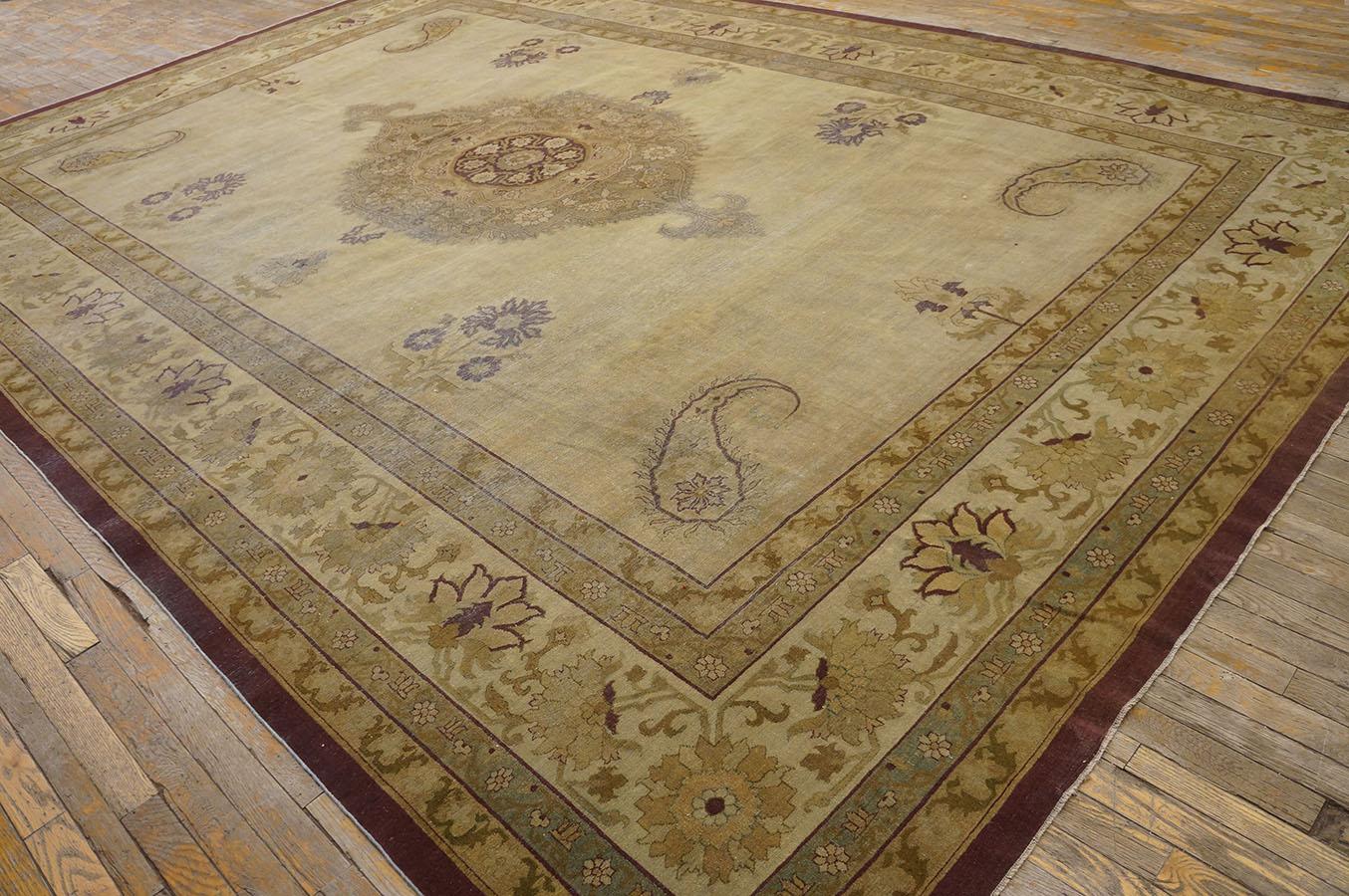 Early 20th Century N. Indian Amritsar Carpet ( 9'6'' x 13'8'' - 290 x 417 ) For Sale 9