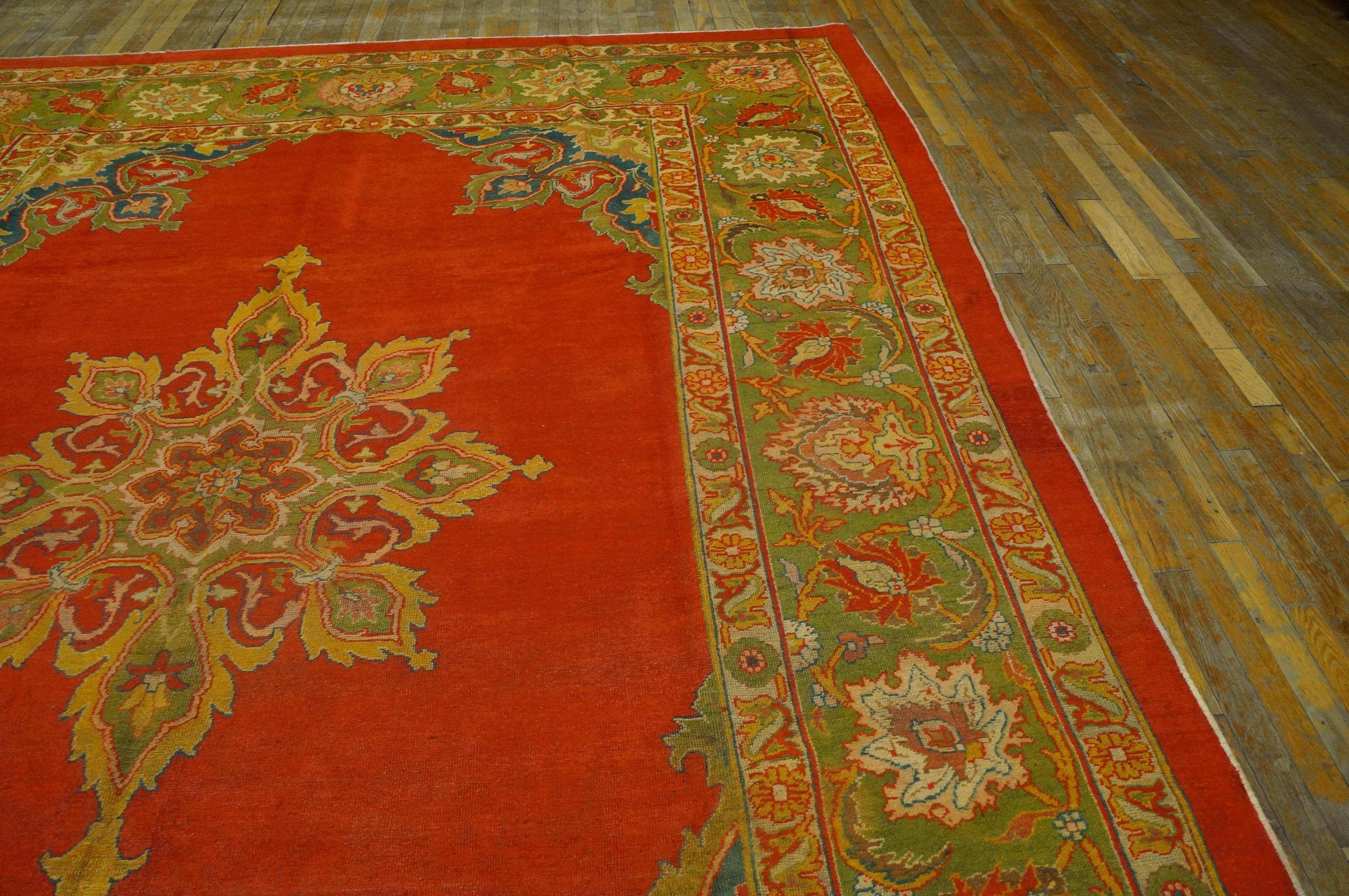 Early 20th Century N. Indian Amritsar Carpet ( 9' x 12' - 275 x 365 ) In Good Condition For Sale In New York, NY