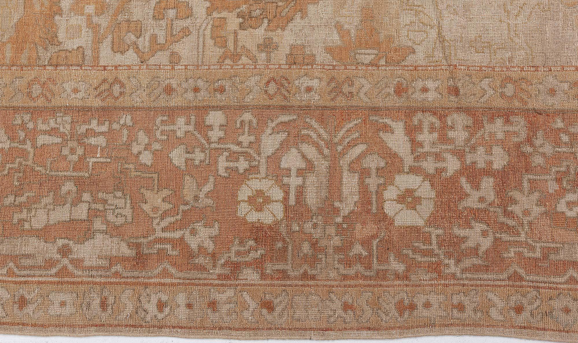 Antiker indischer Amritsar Botanic Handgefertigter Wollteppich im Zustand „Gut“ im Angebot in New York, NY