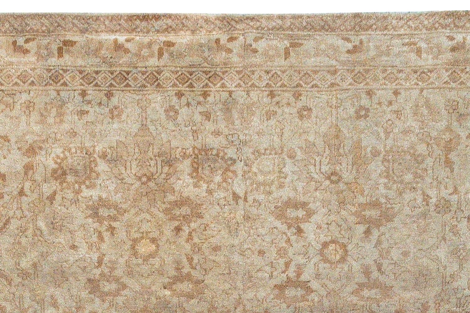Tapis d'Amritsar indien du 19ème siècle fait à la main Doris Leslie Blau Bon état - En vente à New York, NY