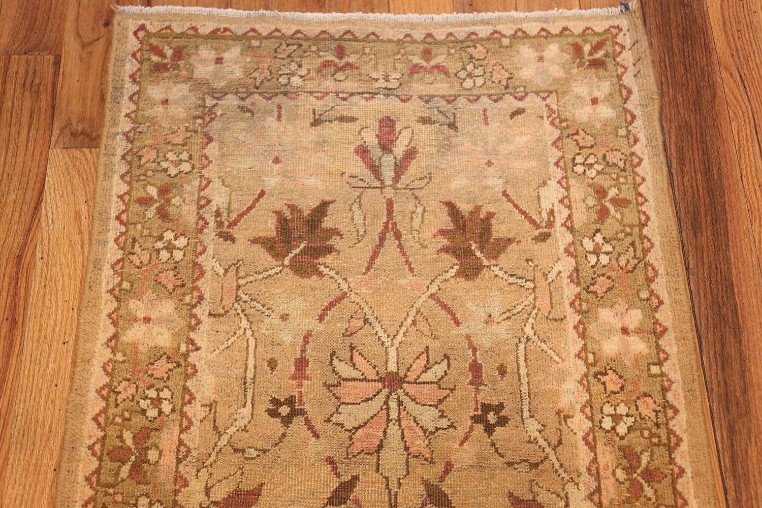 Antique Indian Amritsar runner rug, country of origin: India, date circa 1900. Size: 2 ft 4 in x 22 ft 5 in (0.71 m x 6.83 m).

