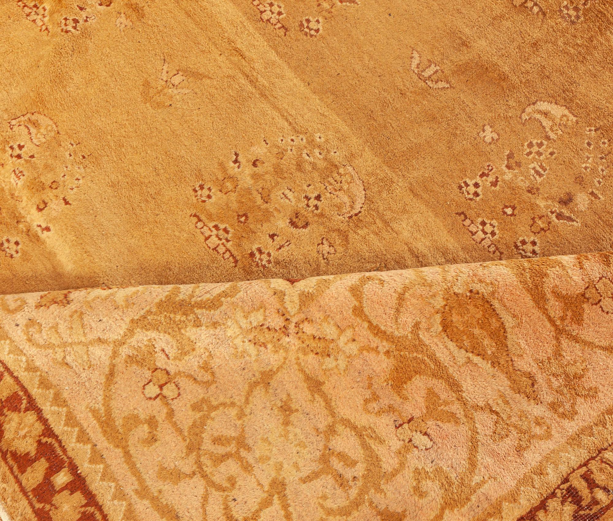 Antique Indian Amritsar handmade wool rug.
Size: 9'9