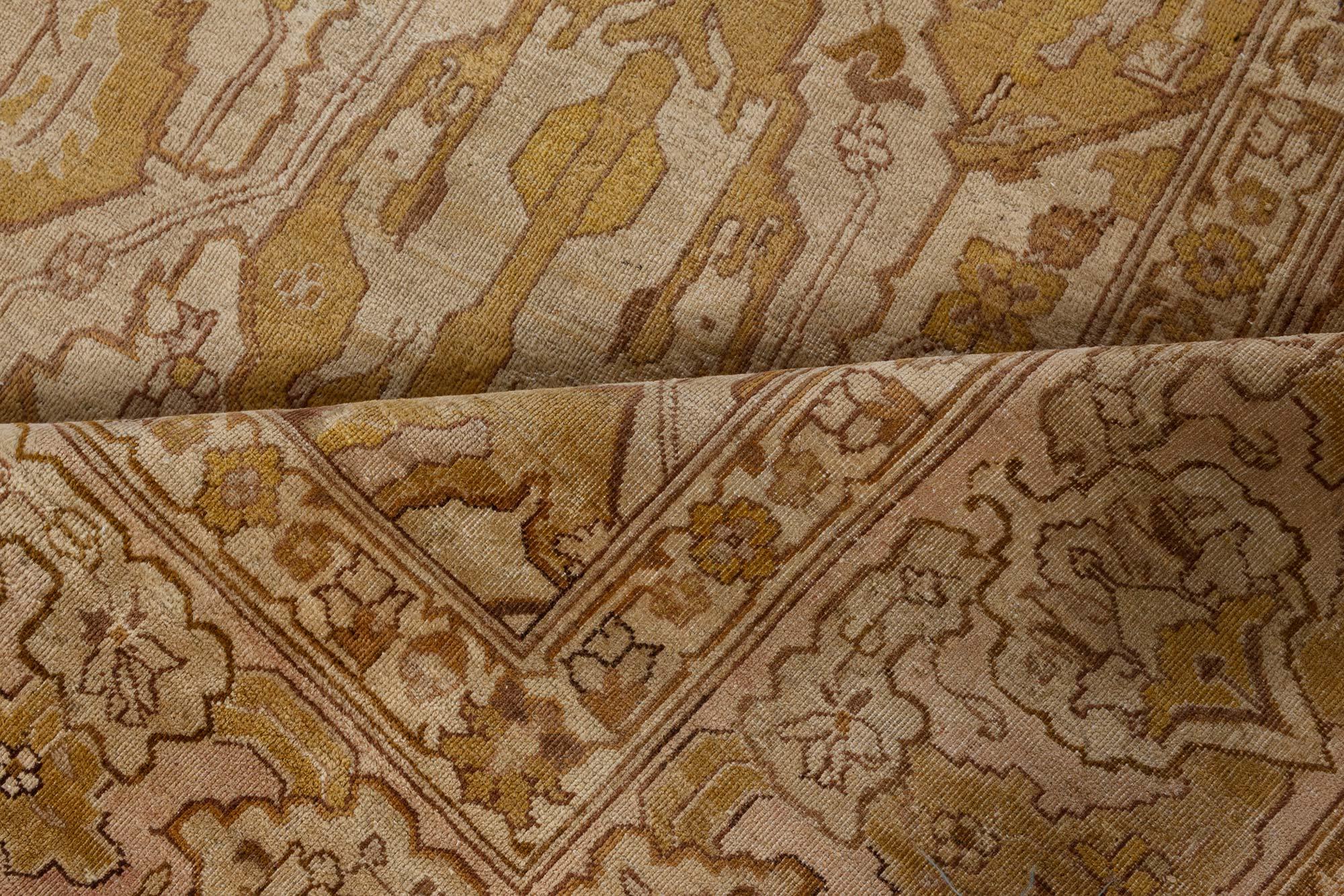 Indien Tapis Amritsar indien ancien en laine fait à la main Doris Leslie Blau, taille réglable en vente