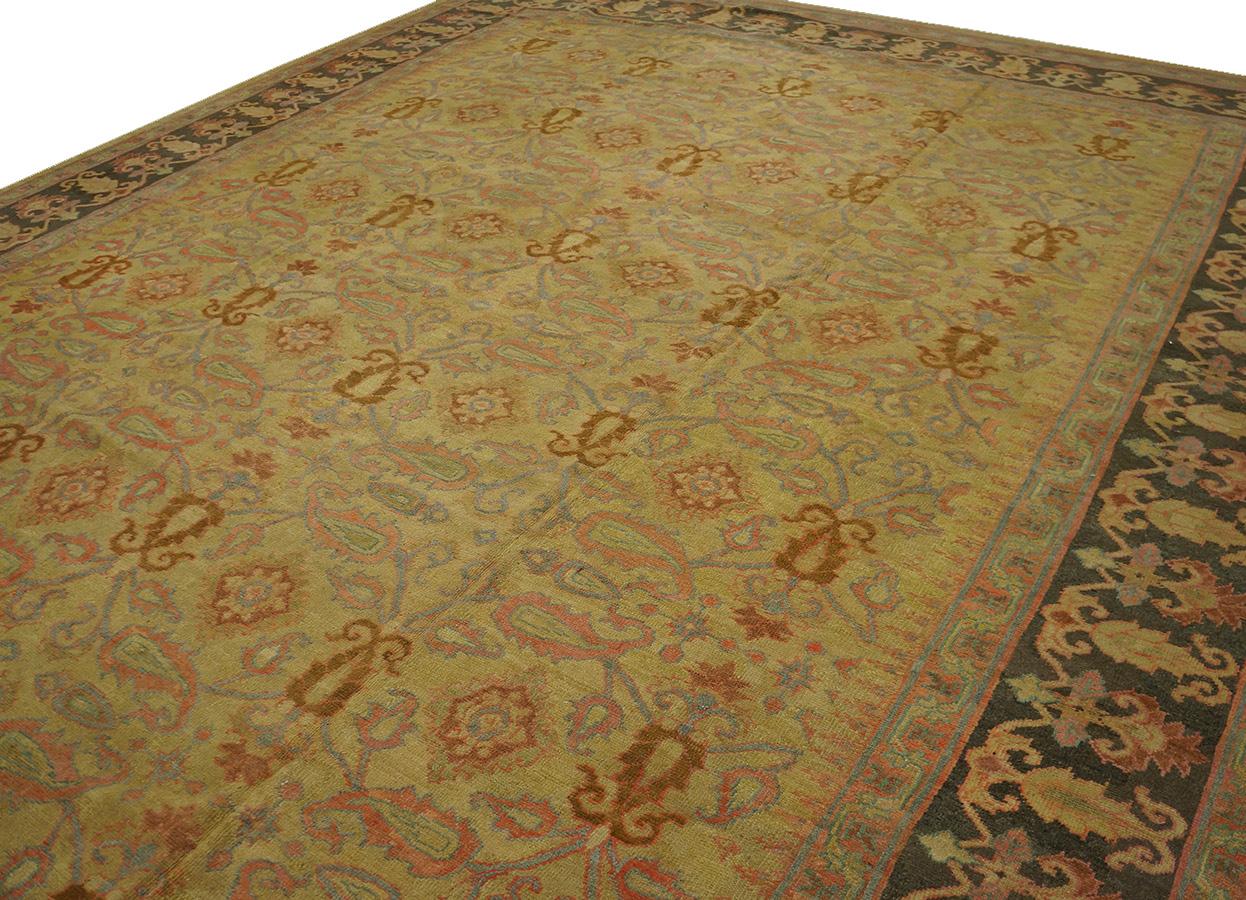 Antique Indian Amritsar Rug In Good Condition For Sale In New York, NY