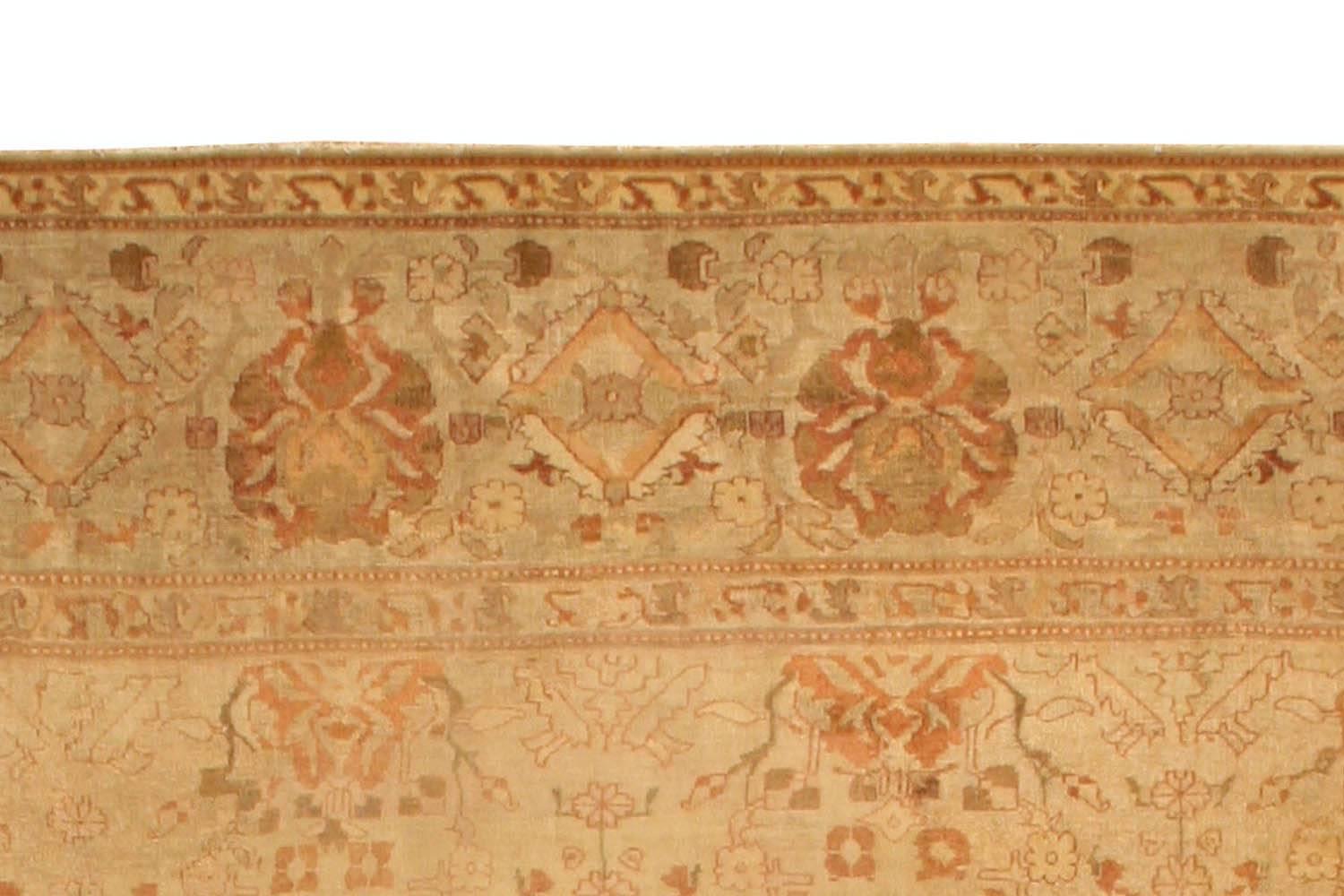 19th Century Indian Amritsar Handmade Wool Rug For Sale 1