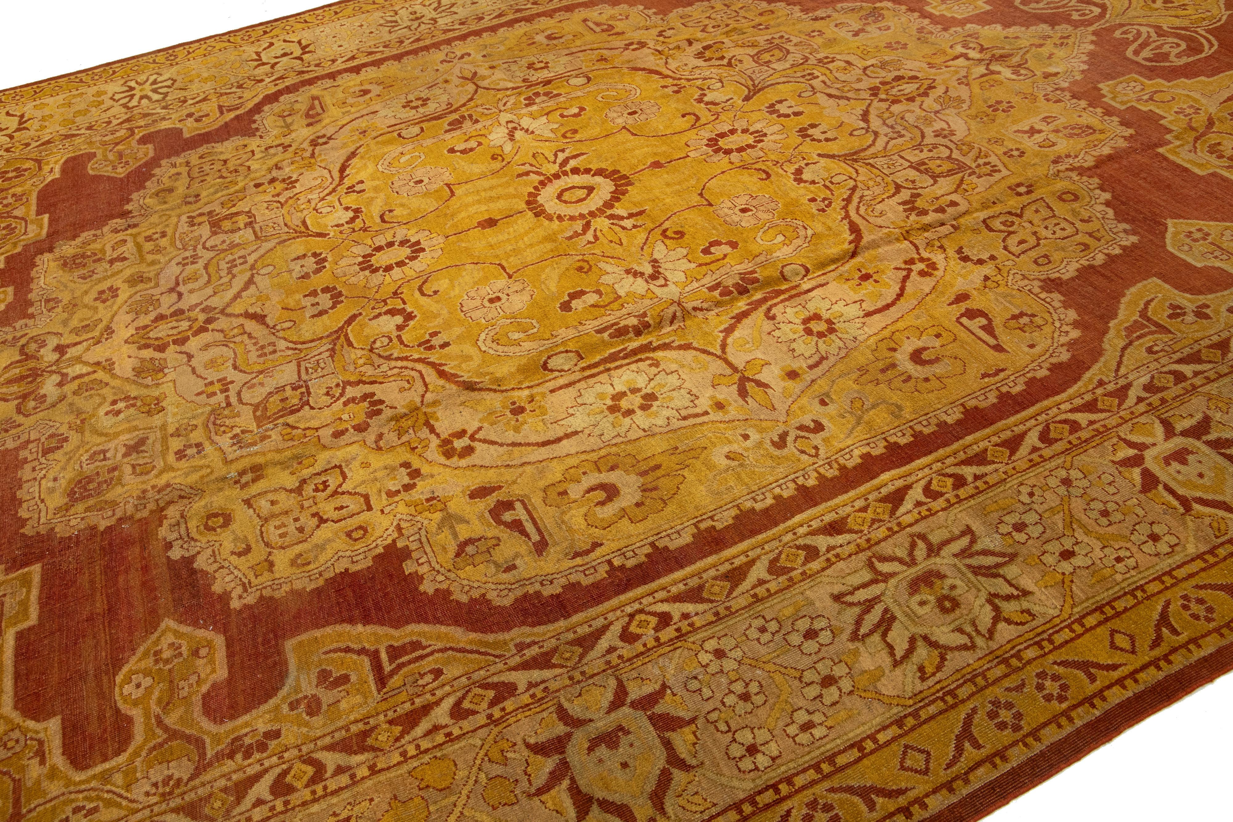 Antiker indischer Amritsar-Wollteppich, handgefertigt in Goldenrod mit Medaillon-Design im Angebot 2