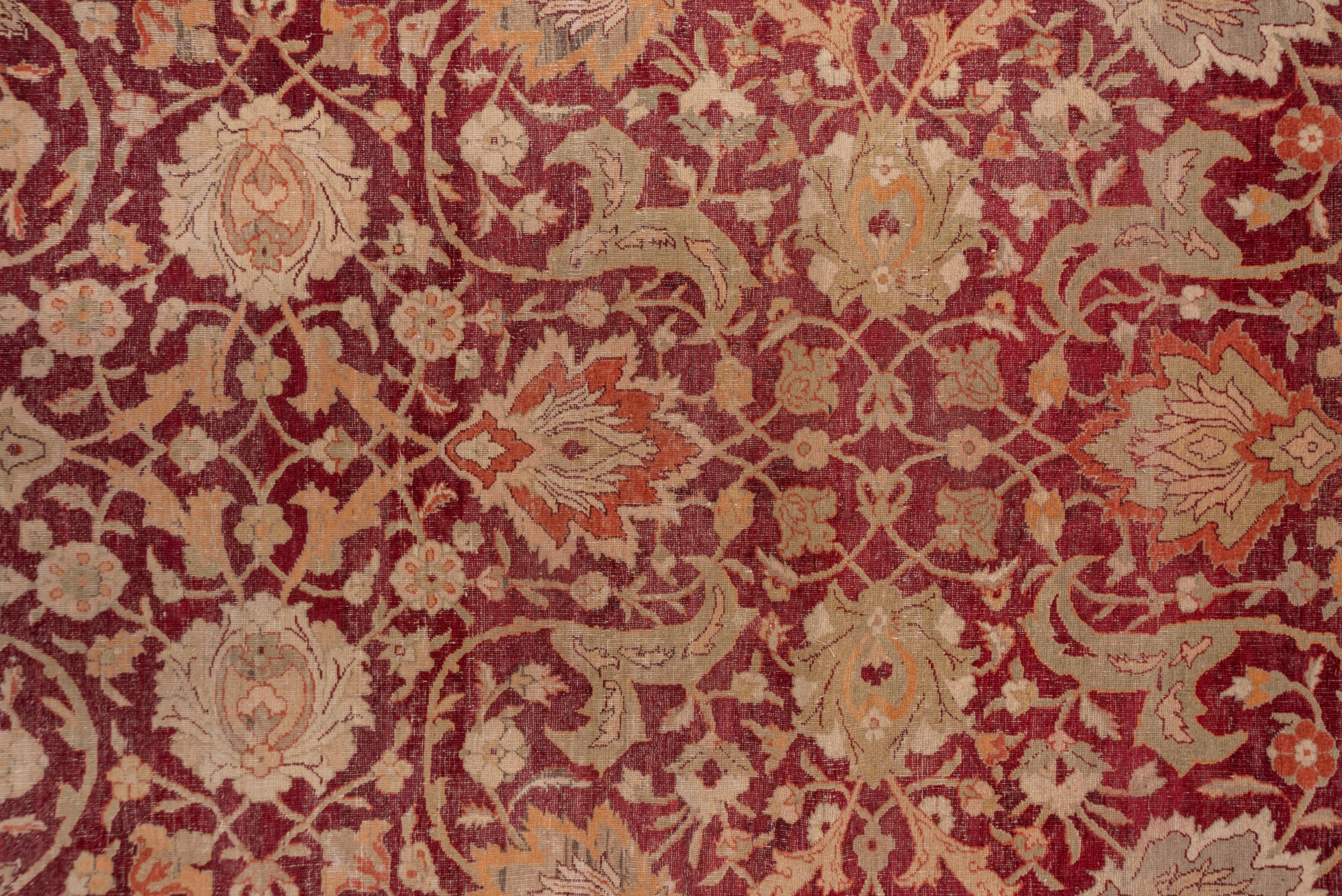 Antiker indischer Amritzar-Teppich, burgunderroter Allover-Fuß, graue Bordüren (Handgeknüpft) im Angebot