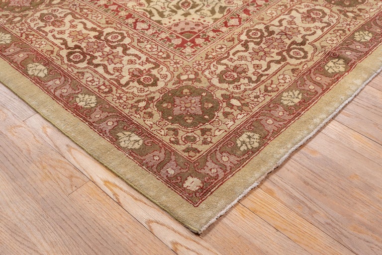 Antique Indian Amritzar Carpet, Circa 1920s In Good Condition For Sale In New York, NY