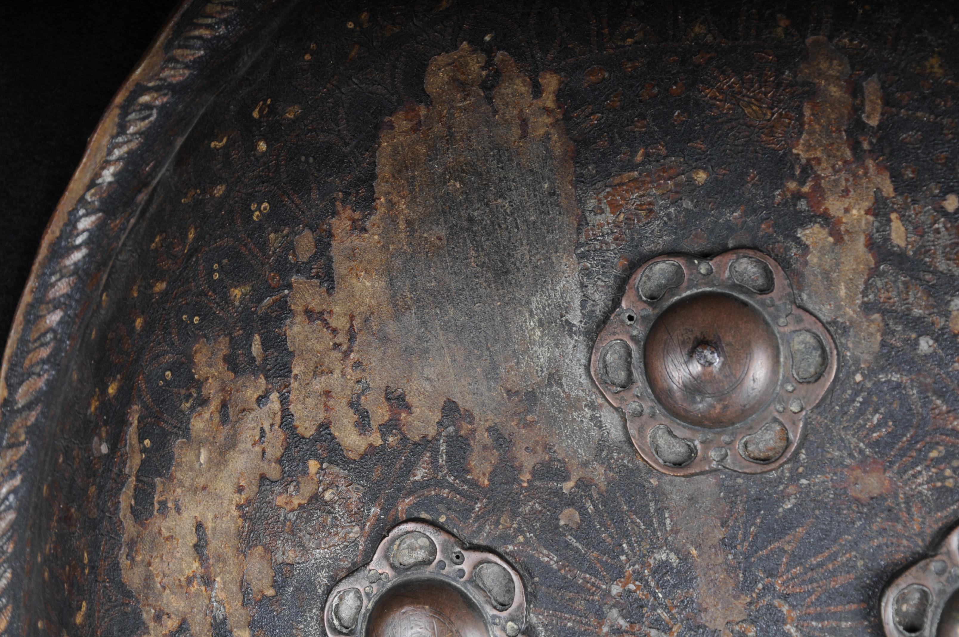 Antique Indian Battle Shield 19th Century For Sale 1