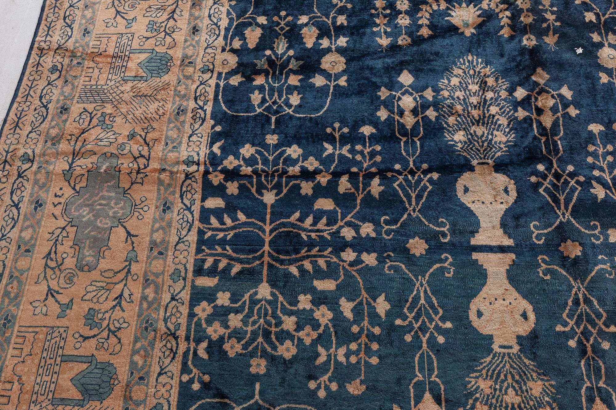 Indiano Tappeto in lana fatto a mano Doris Leslie Blau Antique Indian Botanic Navy Blue in vendita