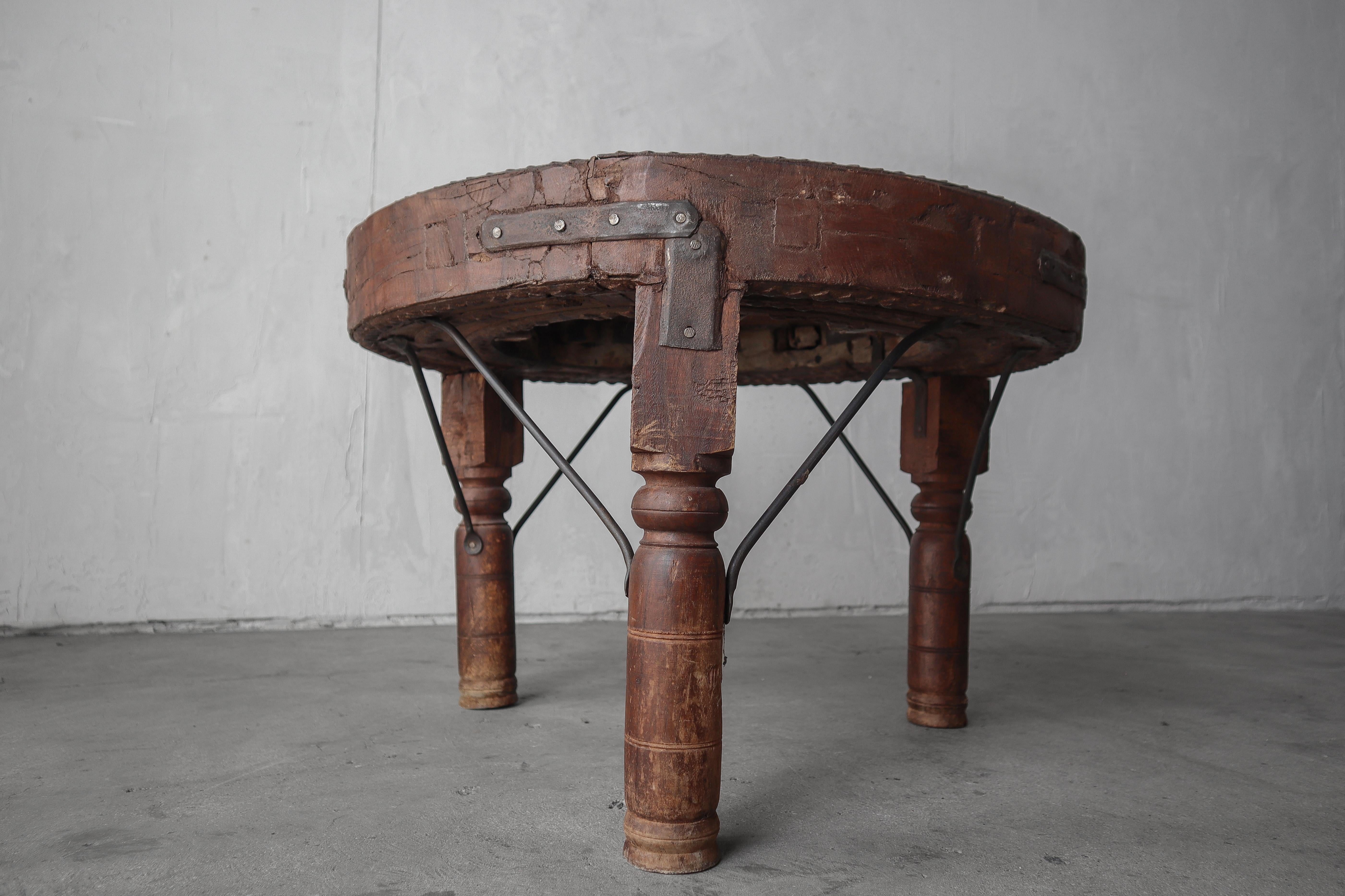 Antique Indian Bullock Cart Wheel Table For Sale 1