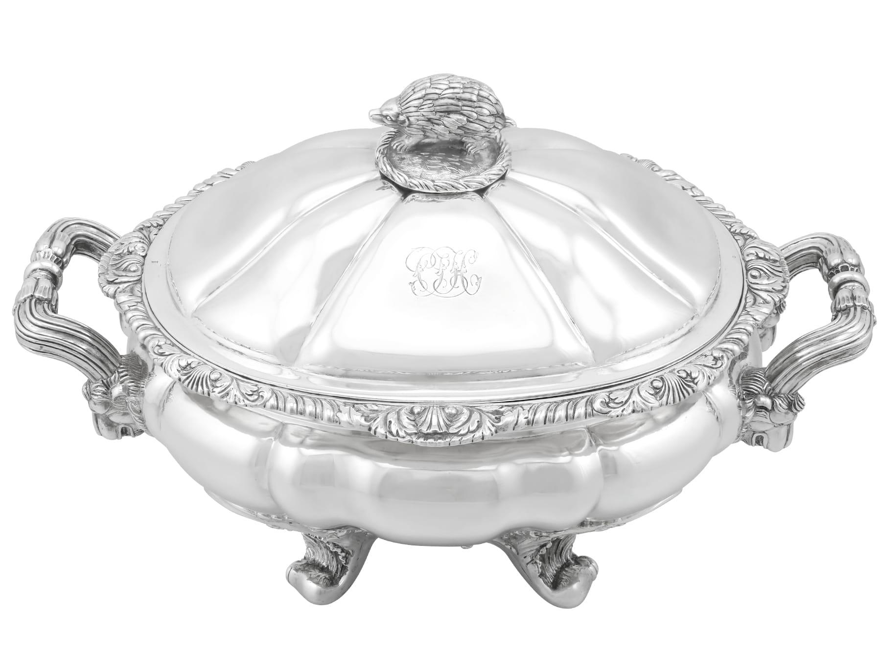 Indiano Antica zuppiera indiana coloniale in argento Circa 1830 in vendita