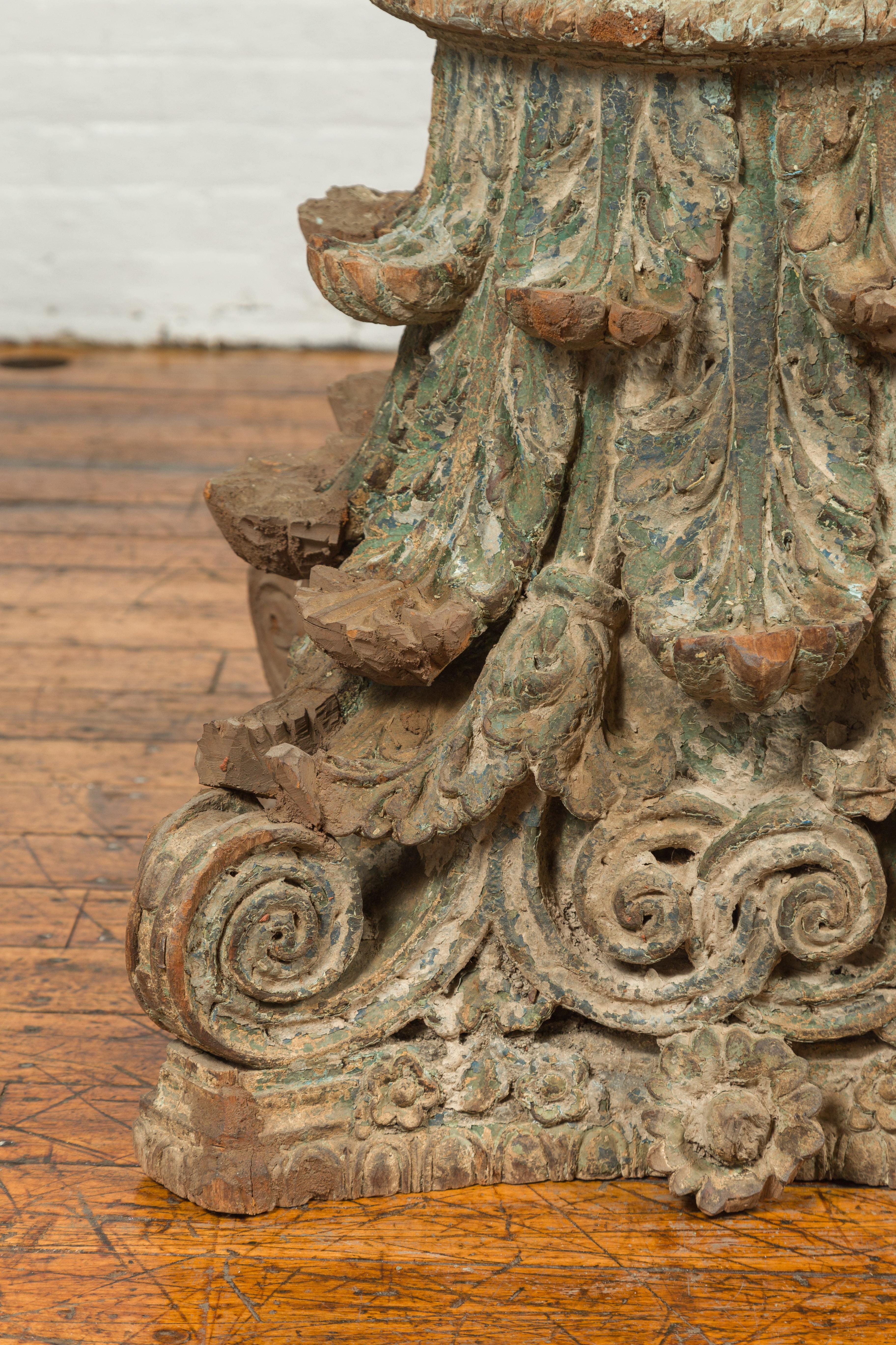 Antique Indian Corinthian Temple Capital Carving with Distressed Patina In Good Condition For Sale In Yonkers, NY