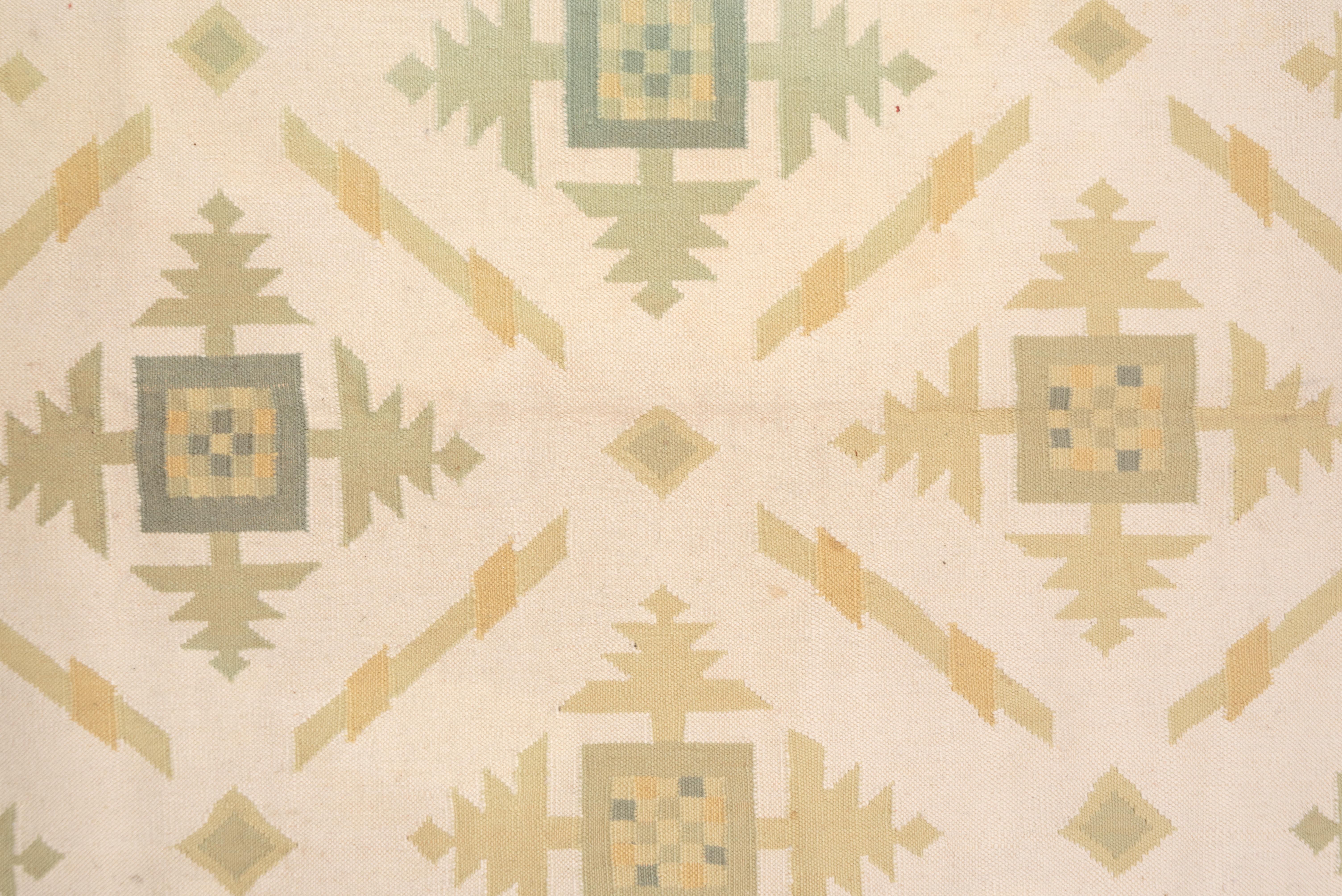 Antiker indischer Dhurrie-Teppich aus Baumwolle, Allover-Feld, grüne Akzente (Handgewebt) im Angebot
