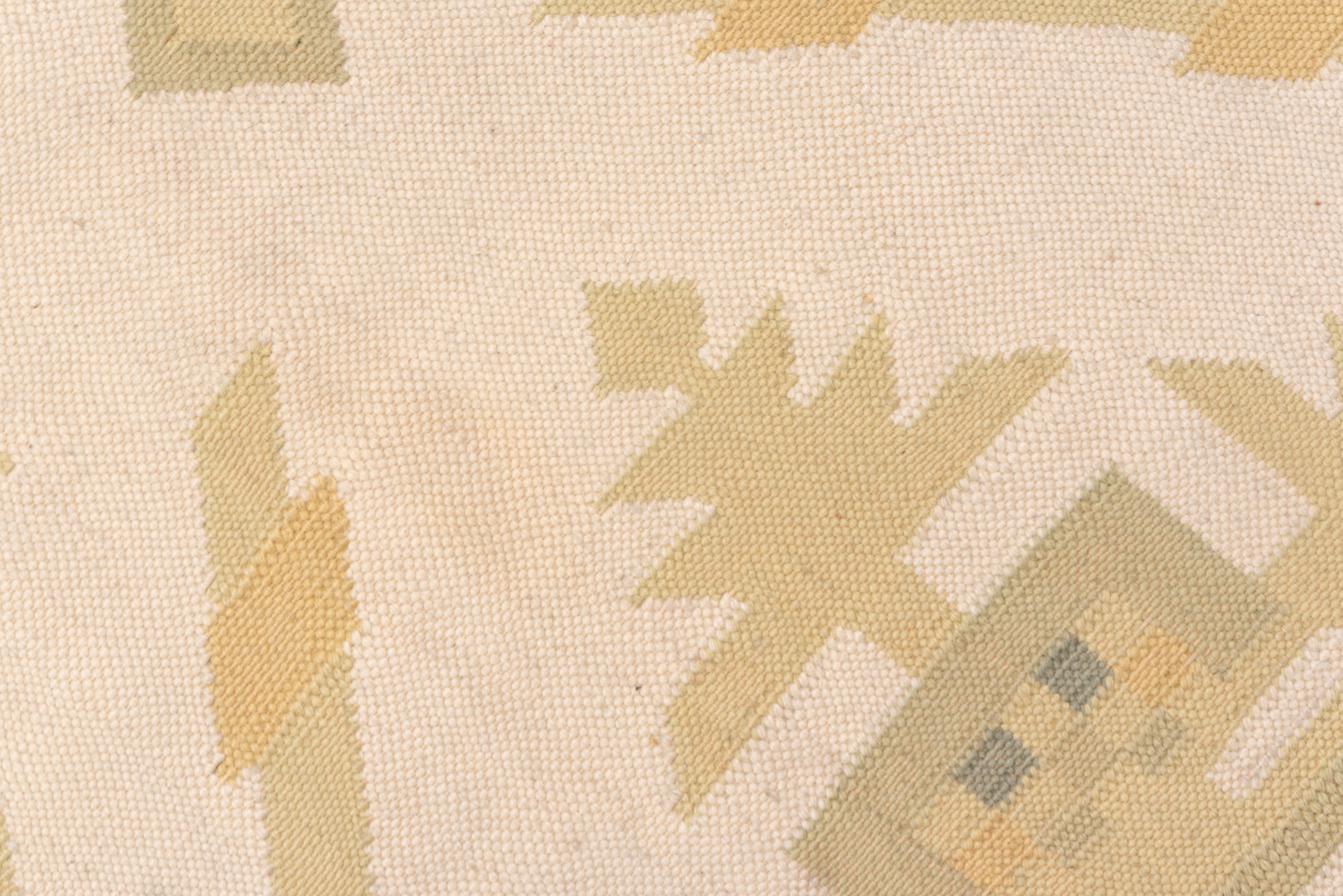 Antiker indischer Dhurrie-Teppich aus Baumwolle, Allover-Feld, grüne Akzente im Zustand „Gut“ im Angebot in New York, NY