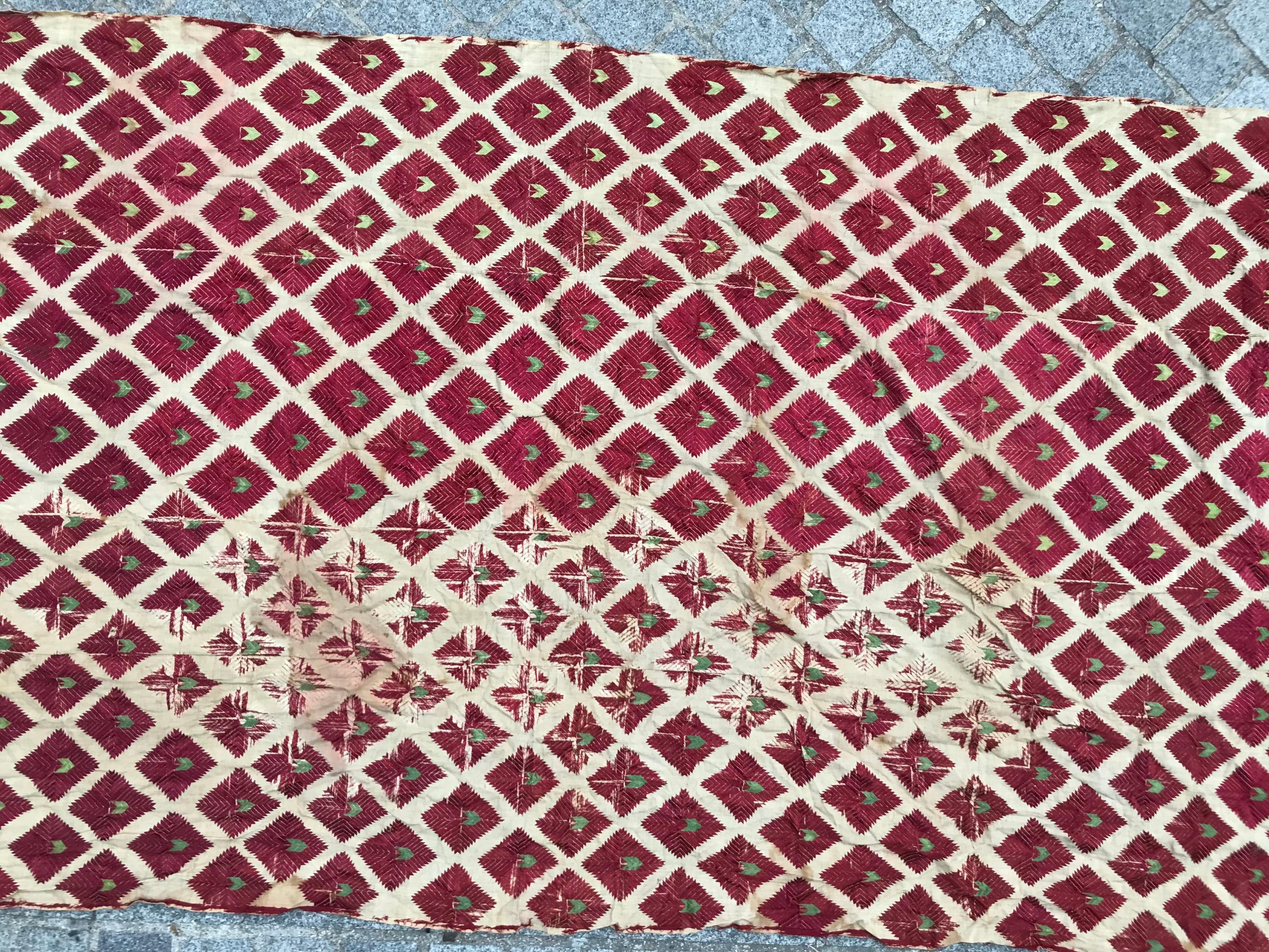 Nice antique embroidery Pulkari from India, usually used as bed cover for marriages, embroidered with silk on cotton, early 20th century.