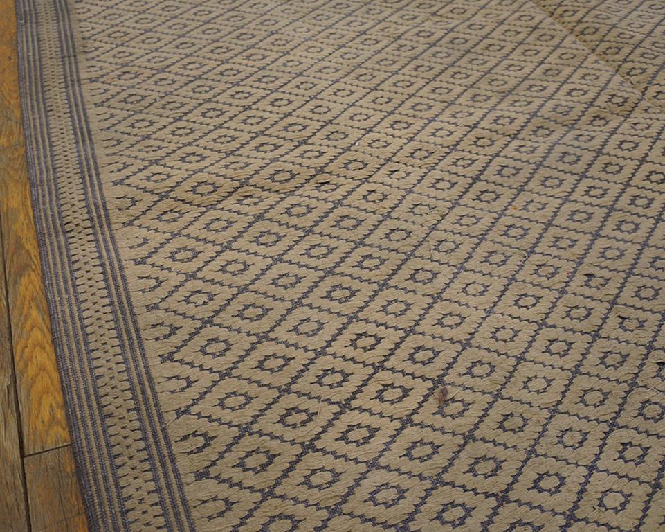 Antiker indischer Dhurrie-Teppich, 1,83 m x 1,83 m, antik  (Handgewebt) im Angebot