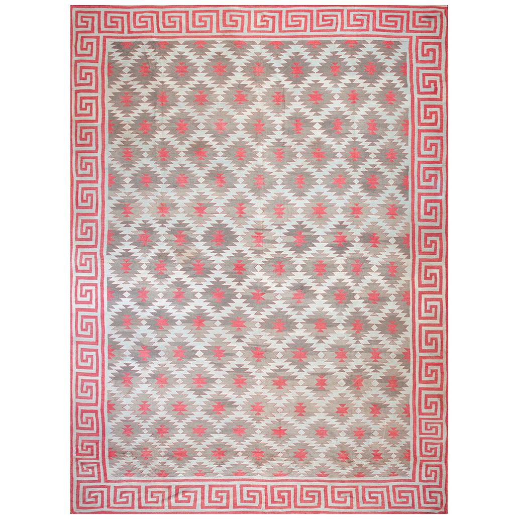 Tapis Dhurrie indien en coton des années 1920 ( 11' 3"" x 15' 6" - 343 x 473 cm)