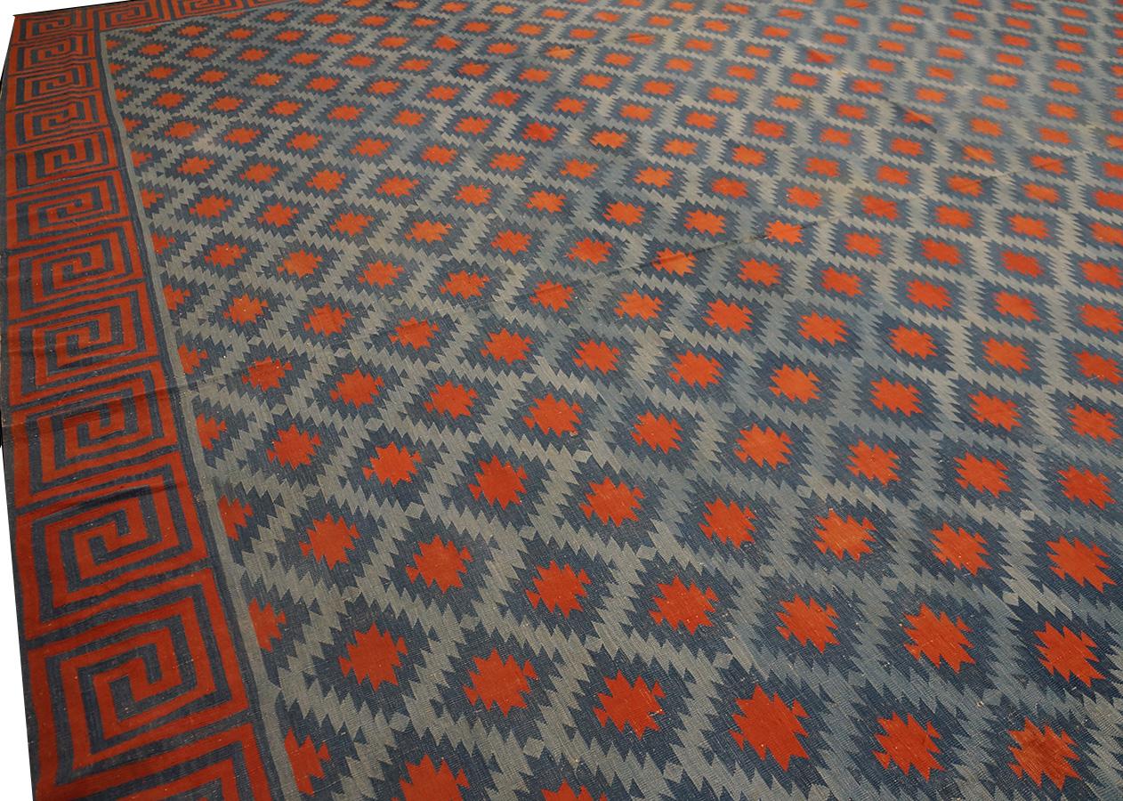 Antike indische Dhurrie-Teppiche (Handgewebt) im Angebot