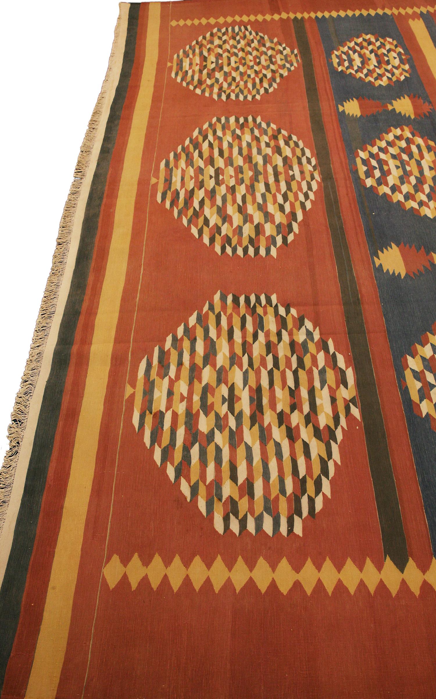 Antiker indischer Dhurrie-Kelim aus Wolle mit geometrischem Design, ca. 1920 im Angebot 3