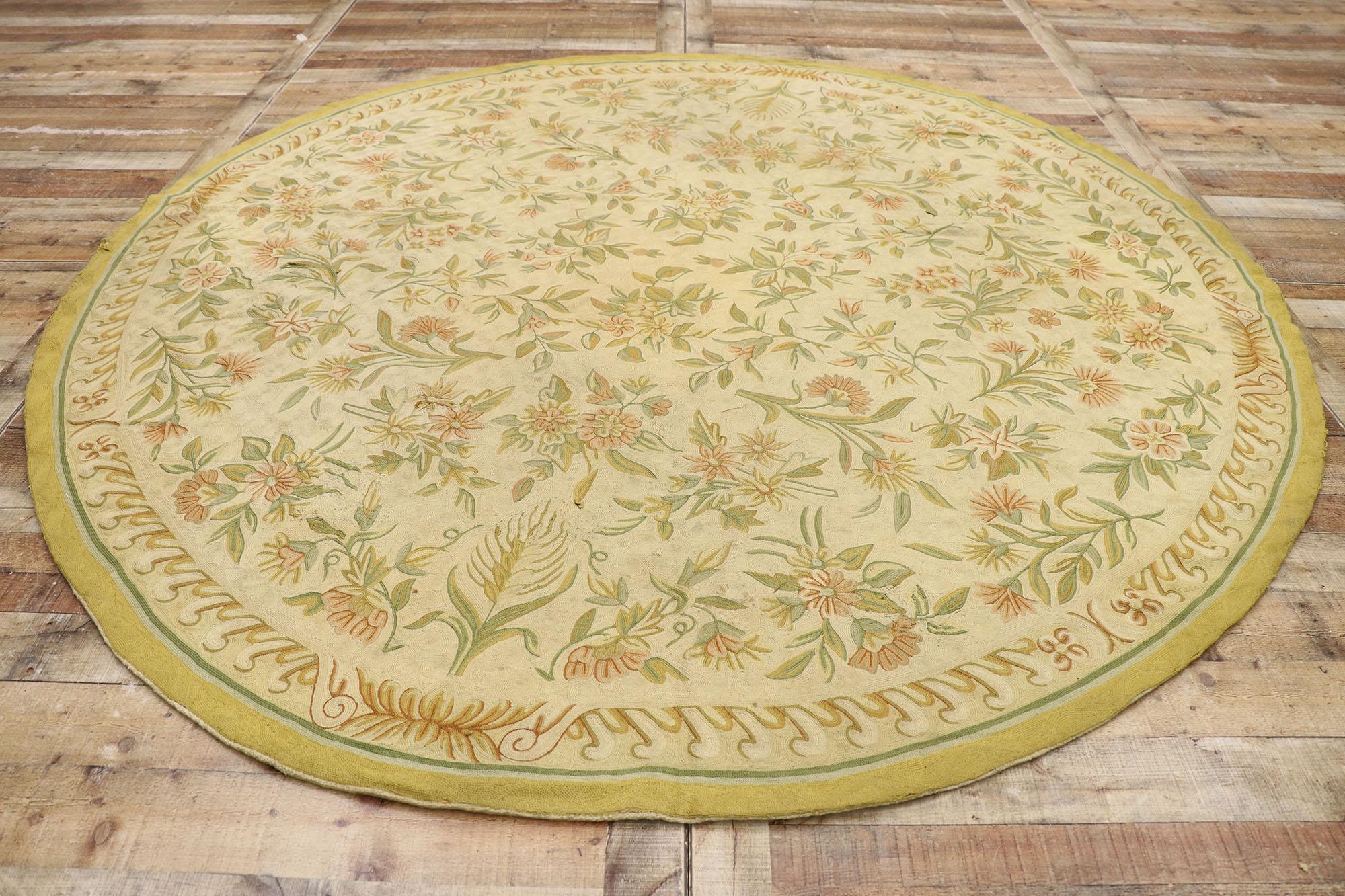 20th Century Antique Indian Floral Chainstitch Round Area Rug For Sale