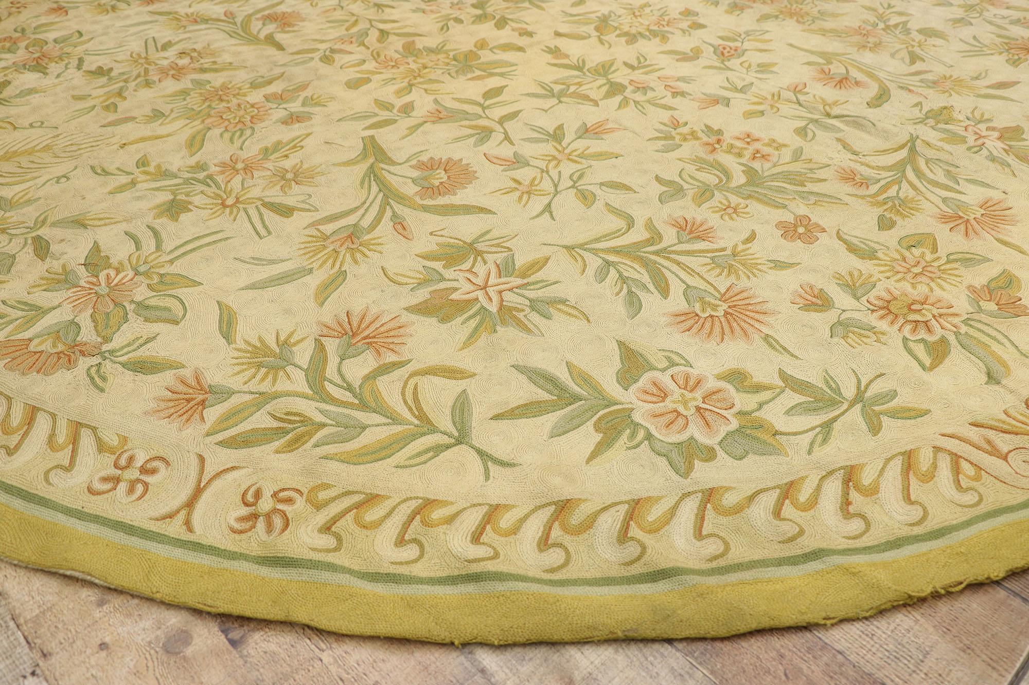 20ième siècle Tapis rond indien ancien à motifs floraux en points de chaîne, 08'07 x 08'11 en vente
