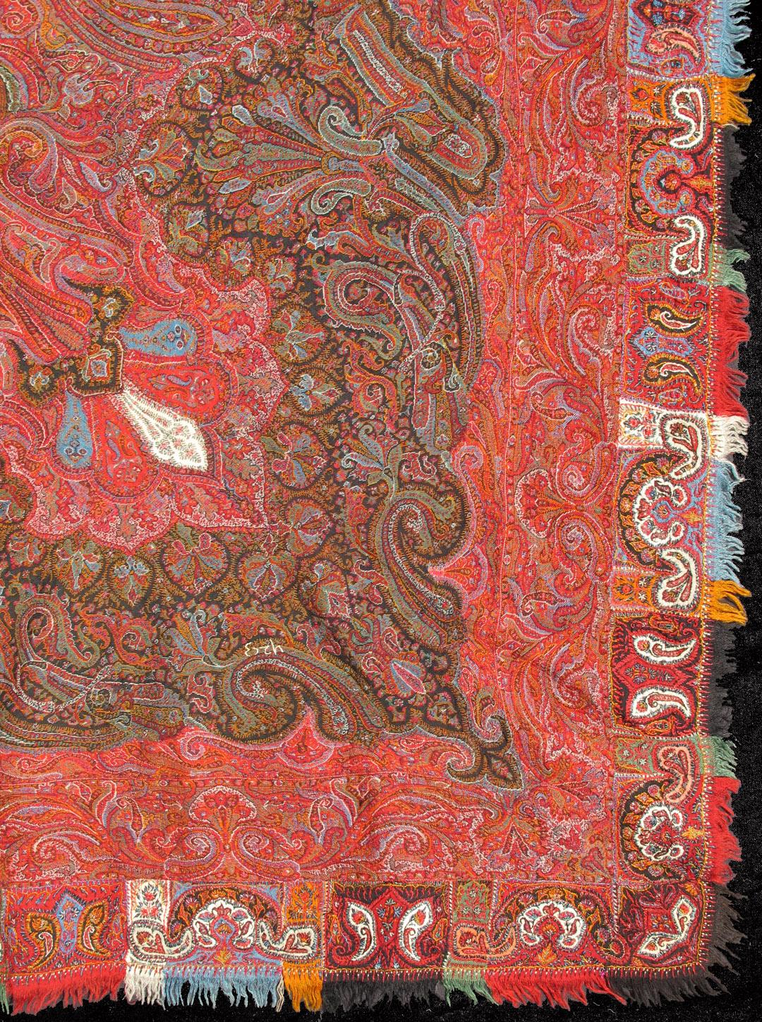Antiker indischer handgefertigter Paisley-Textilschal mit leuchtenden Farben (Stammeskunst) im Angebot