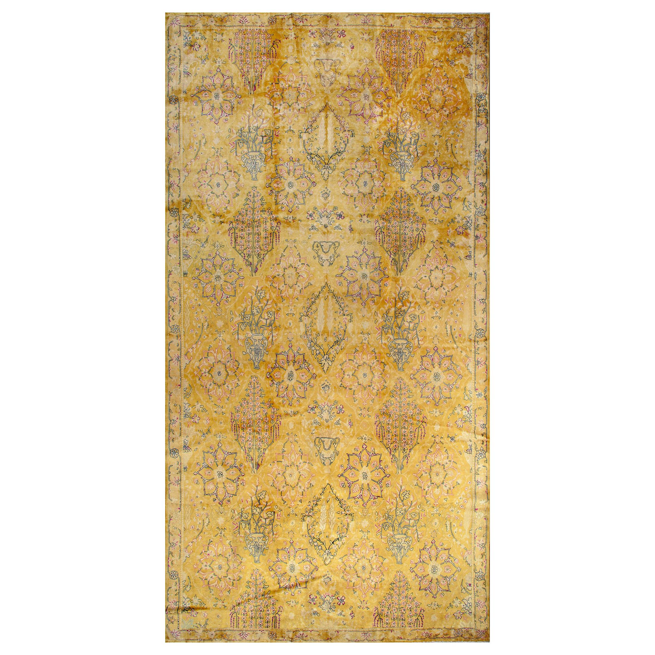 Indischer Lahore-Teppich des frühen 20. Jahrhunderts ( 11' x 22'4" - 335 x 680 cm)