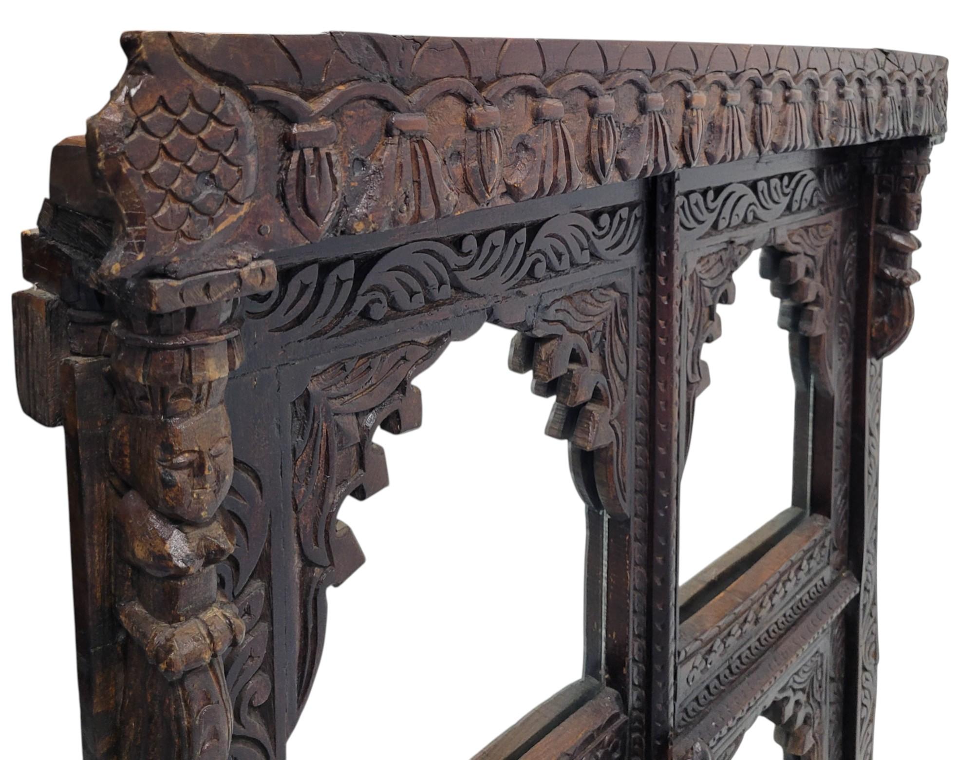 XIXe siècle Antique Mirror indien de style Jharokha, fin 19e-début 20e siècle en vente