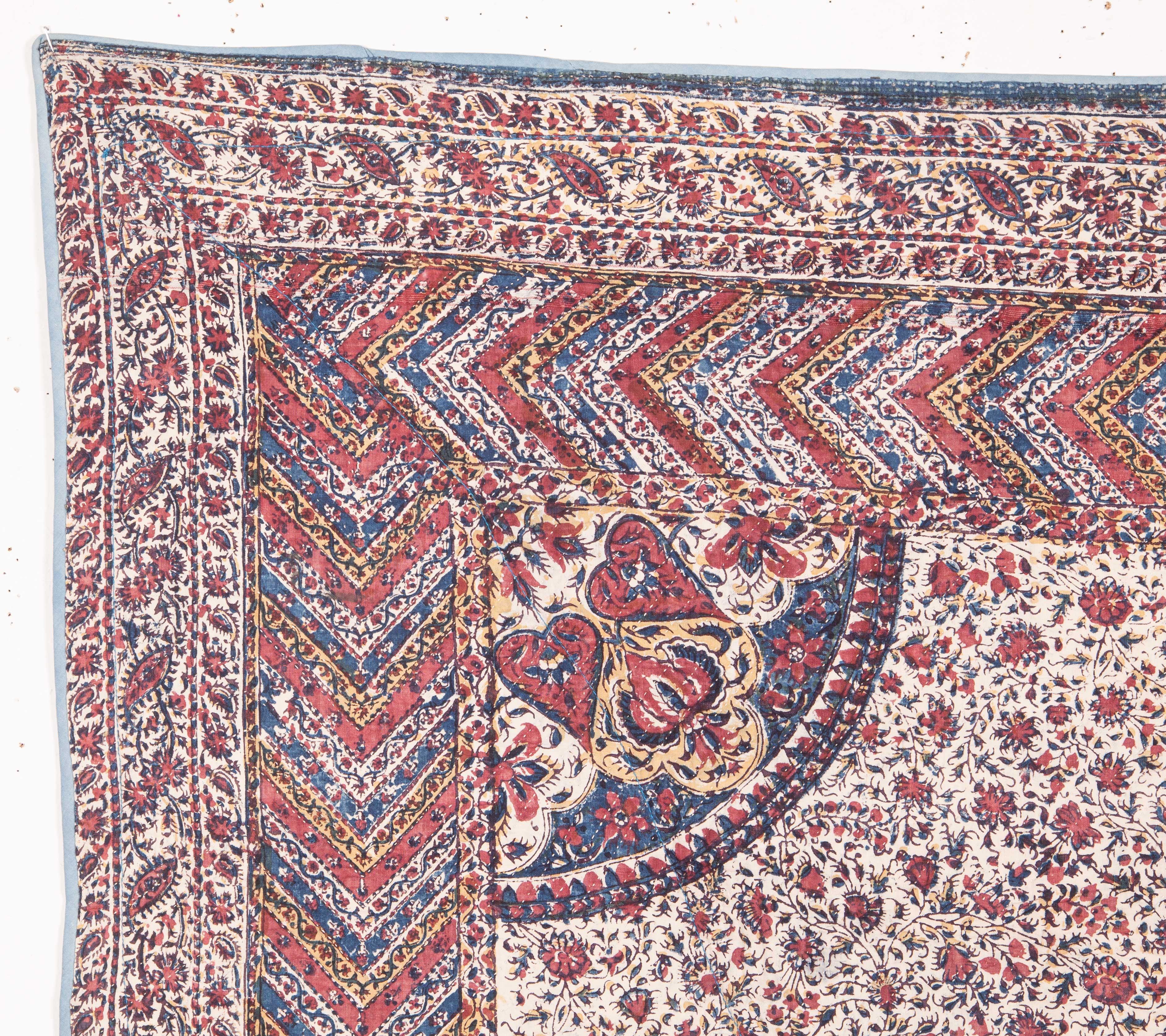 Antique Indian Kalamkari Quilt, Late 19th Century In Good Condition For Sale In Istanbul, TR