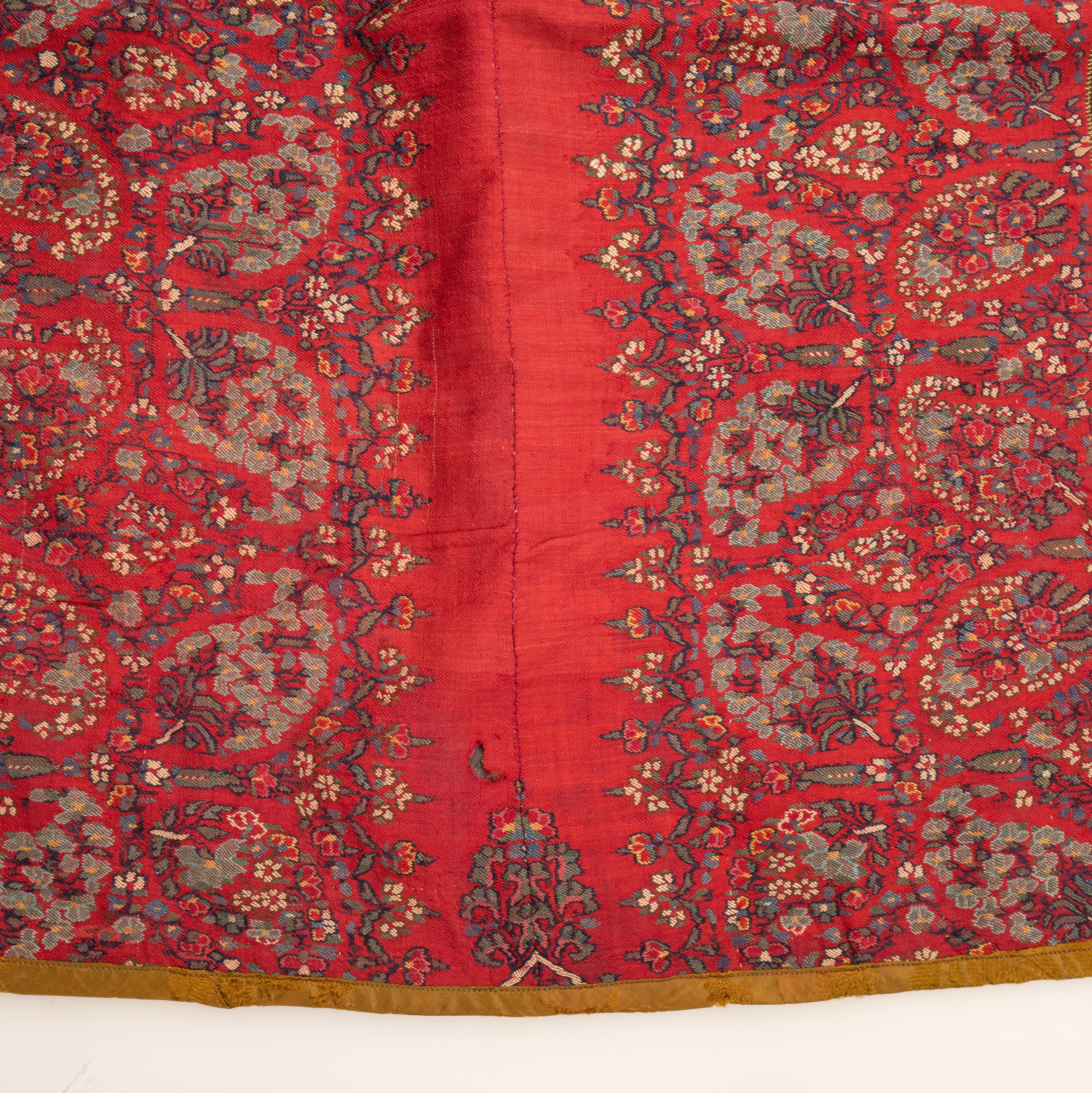 Antico frammento di scialle indiano del Kashmir, XIX sec. In condizioni discrete in vendita a Istanbul, TR