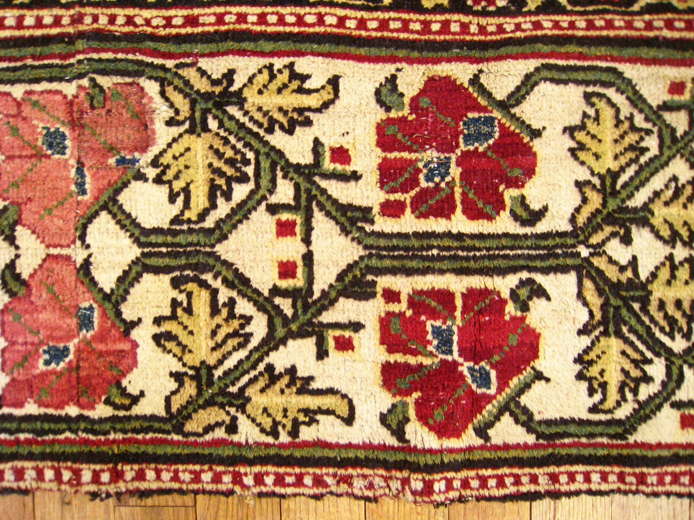 Antique Indian Lahore Oriental Rug, Room Size, W/ Symmetrical Design For Sale 4
